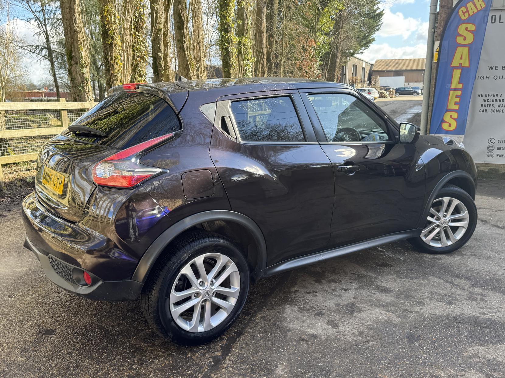 Nissan Juke 1.2 DIG-T Acenta Premium SUV 5dr Petrol Manual 6Spd Euro 5 (s/s) (115 ps)