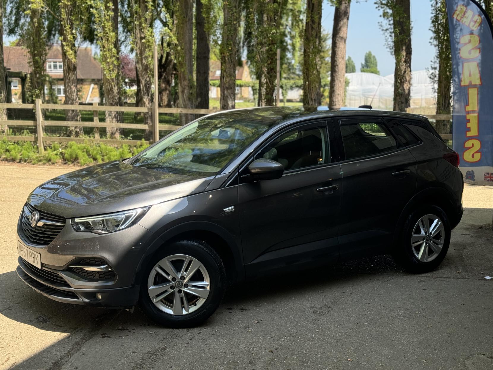 Vauxhall Grandland X 1.2 Turbo SE SUV 5dr Petrol Manual Euro 6 (s/s) (130 ps)
