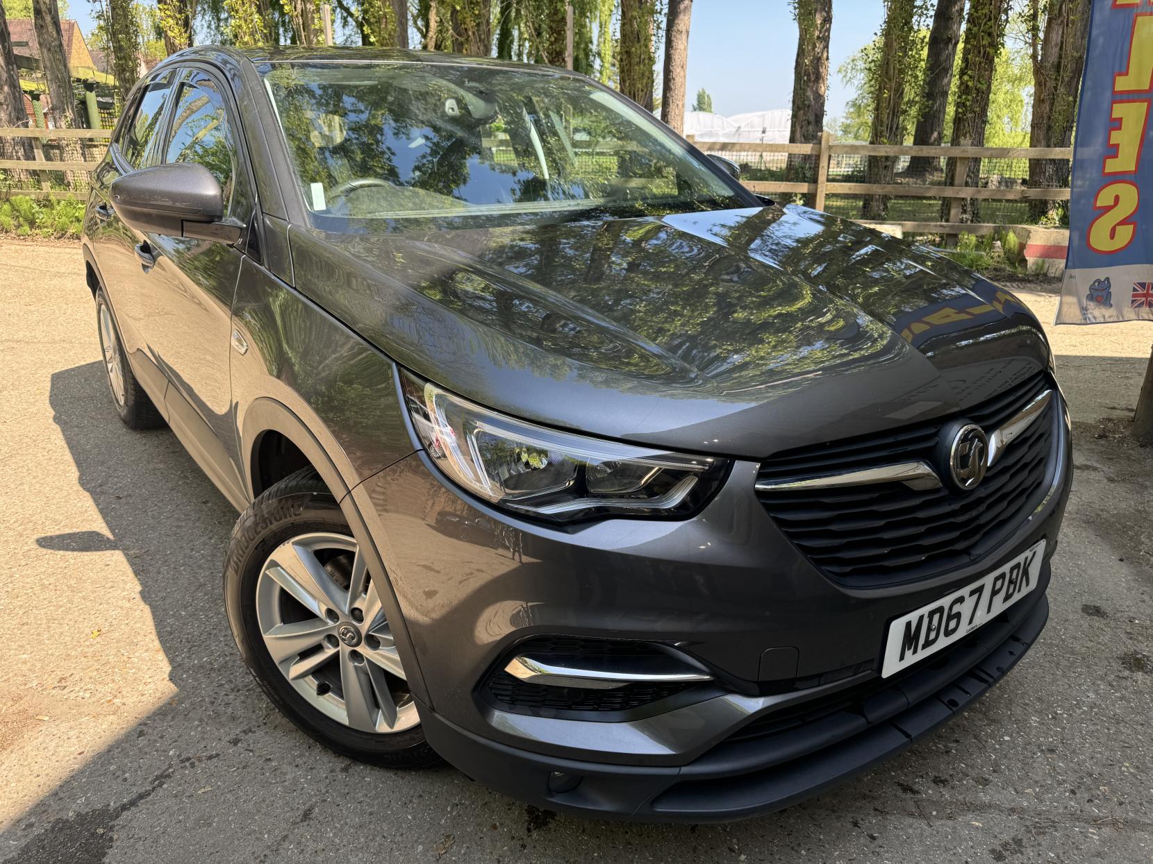 Vauxhall Grandland X 1.2 Turbo SE SUV 5dr Petrol Manual Euro 6 (s/s) (130 ps)