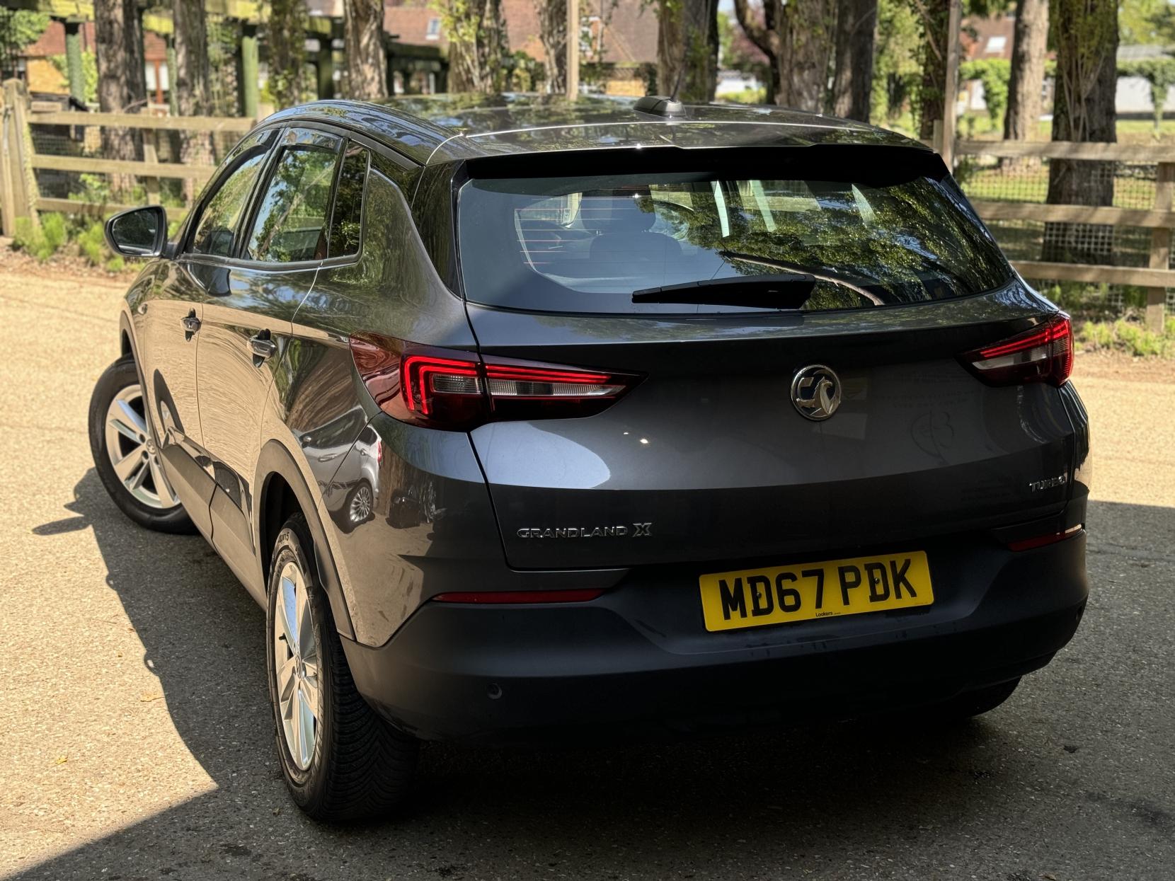 Vauxhall Grandland X 1.2 Turbo SE SUV 5dr Petrol Manual Euro 6 (s/s) (130 ps)