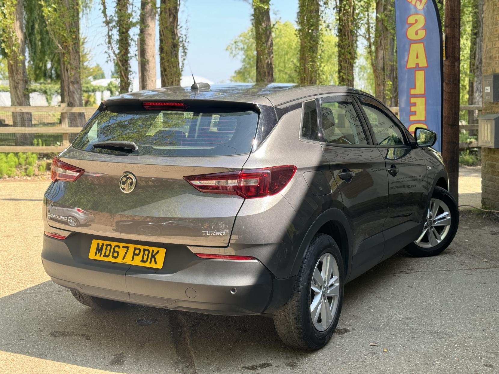 Vauxhall Grandland X 1.2 Turbo SE SUV 5dr Petrol Manual Euro 6 (s/s) (130 ps)