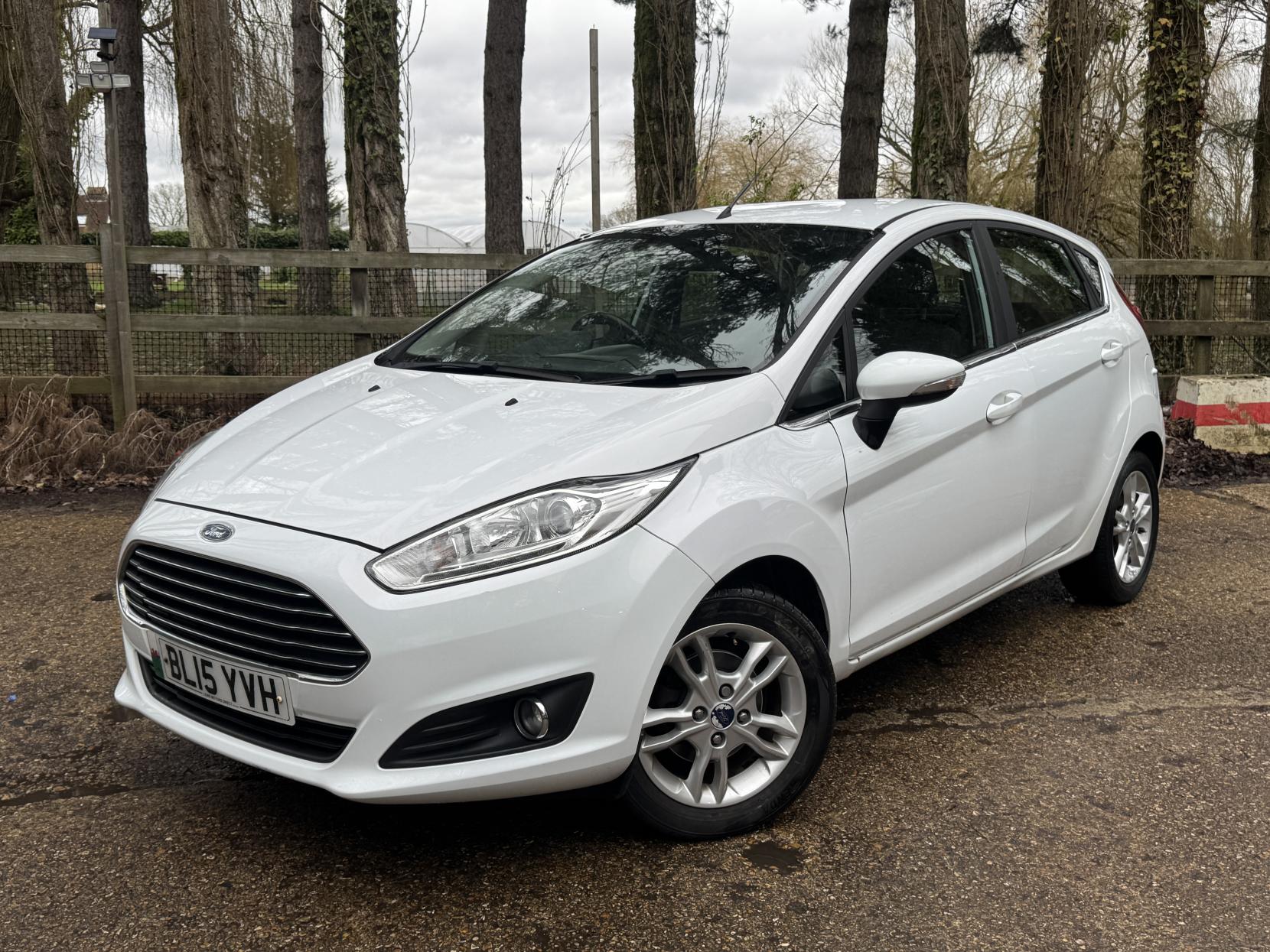 Ford Fiesta 1.0T EcoBoost Zetec Hatchback 5dr Petrol Manual Euro 6 (s/s) (100 ps)