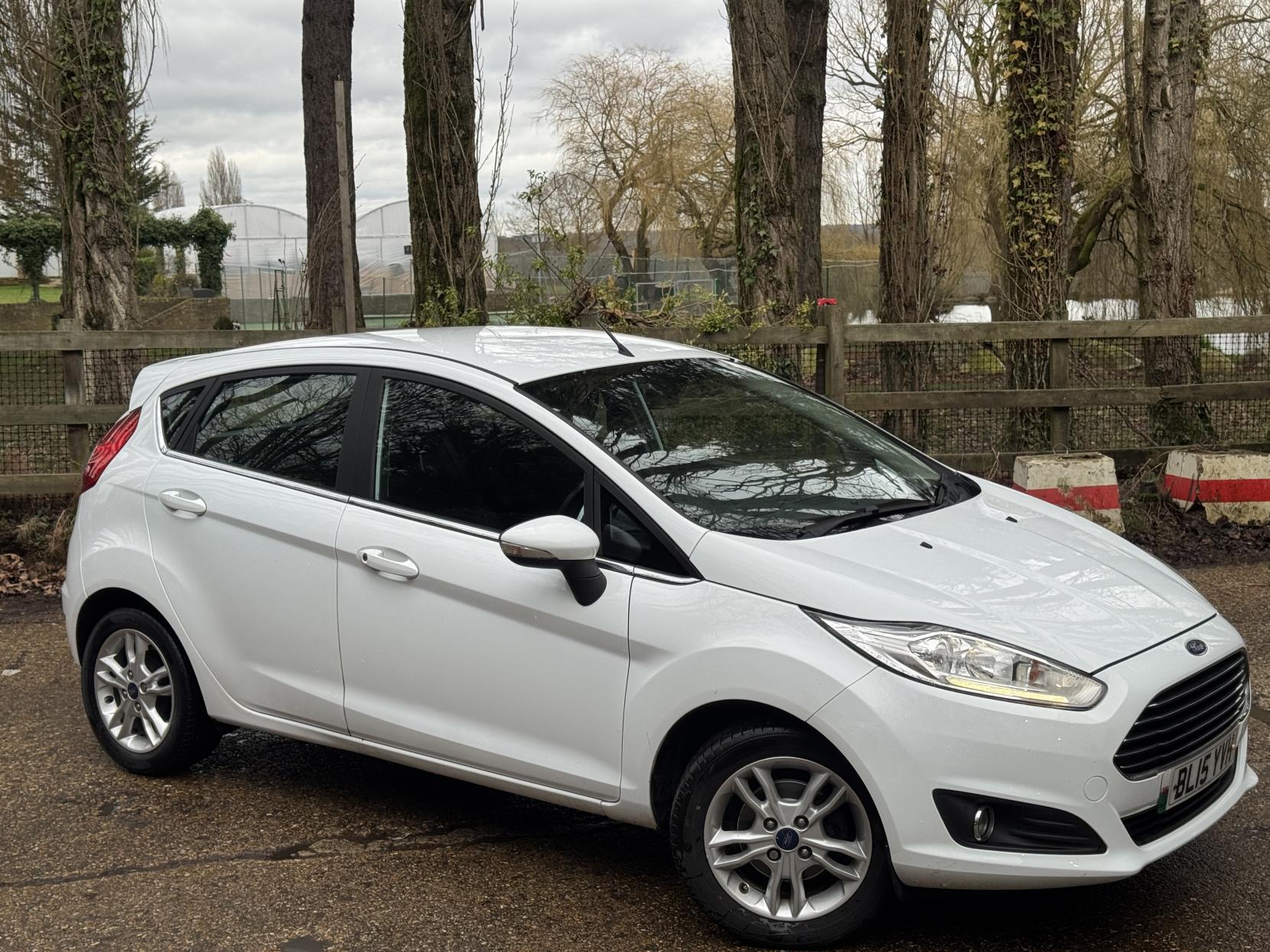 Ford Fiesta 1.0T EcoBoost Zetec Hatchback 5dr Petrol Manual Euro 6 (s/s) (100 ps)