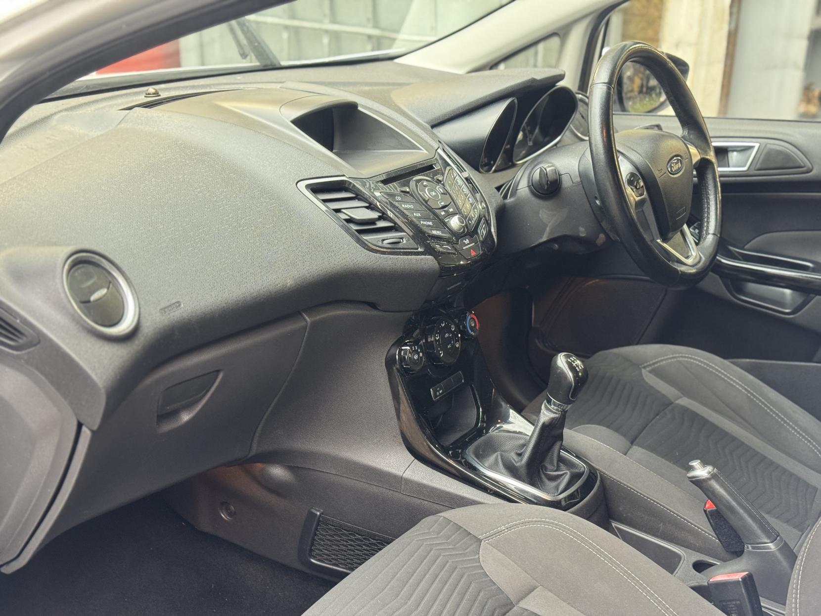 Ford Fiesta 1.0T EcoBoost Zetec Hatchback 5dr Petrol Manual Euro 6 (s/s) (100 ps)