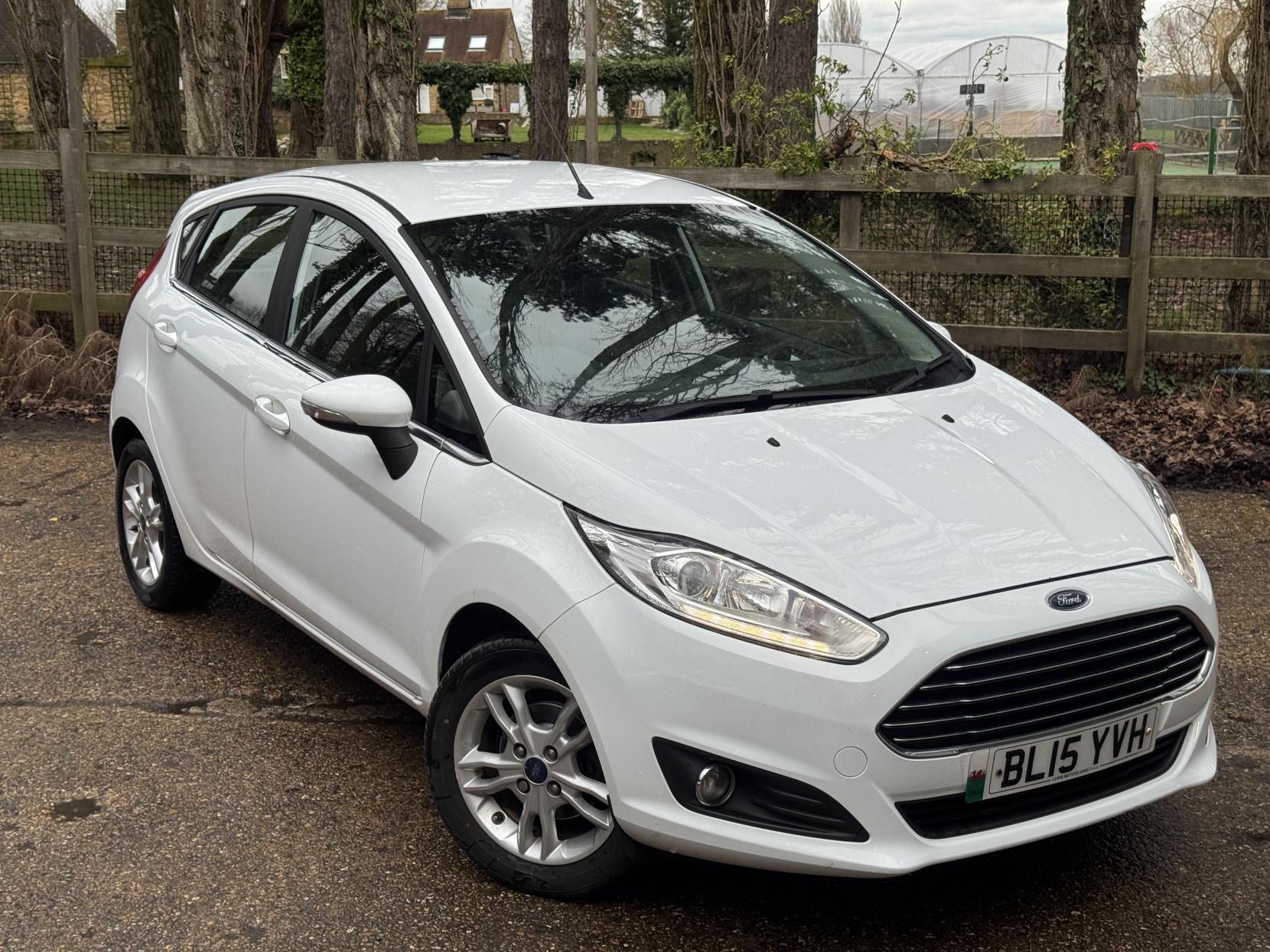 Ford Fiesta 1.0T EcoBoost Zetec Hatchback 5dr Petrol Manual Euro 6 (s/s) (100 ps)