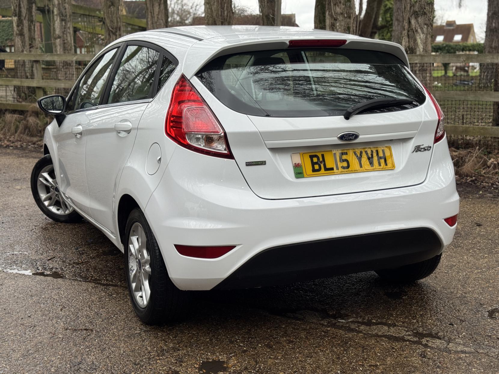 Ford Fiesta 1.0T EcoBoost Zetec Hatchback 5dr Petrol Manual Euro 6 (s/s) (100 ps)