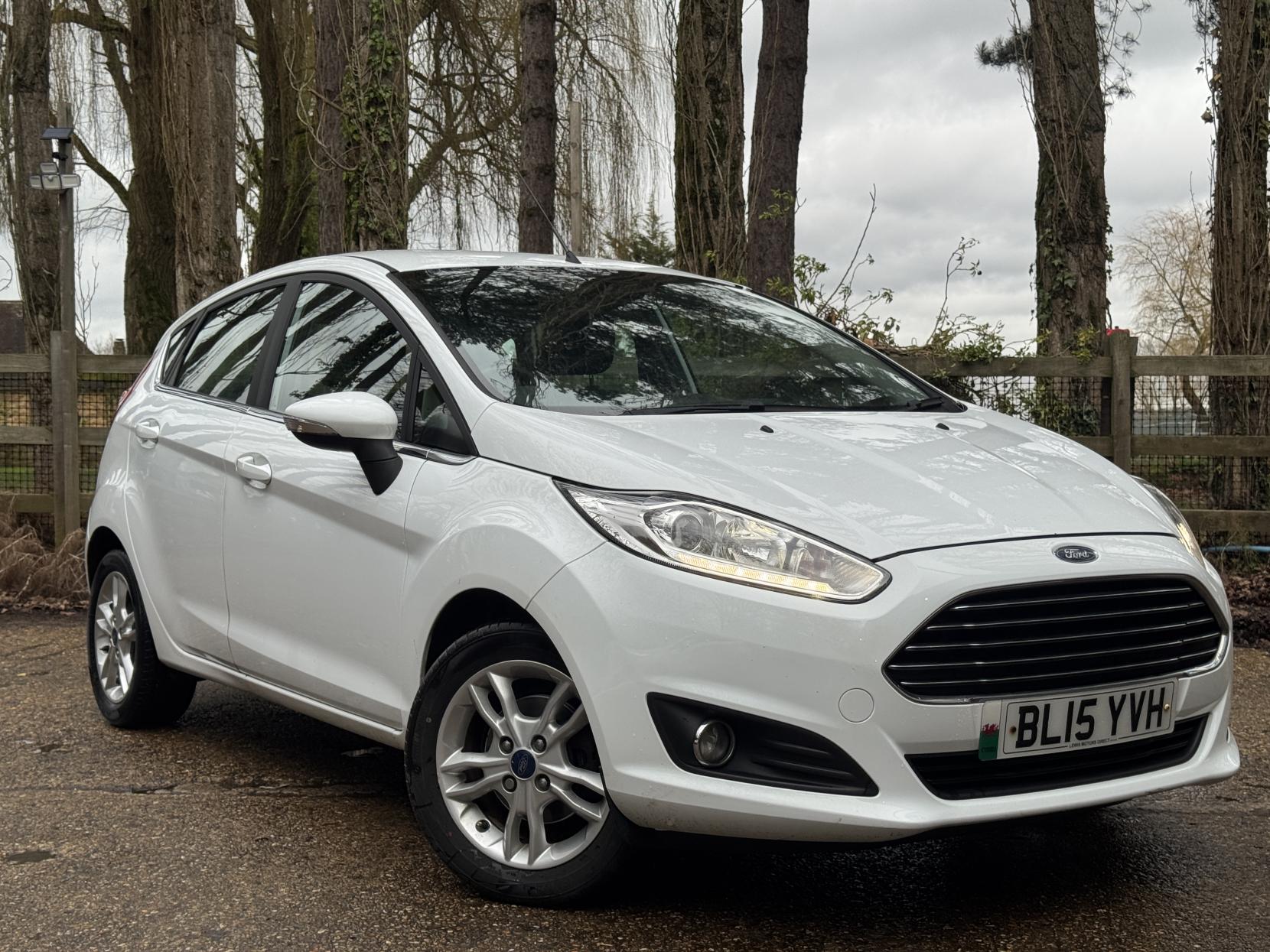 Ford Fiesta 1.0T EcoBoost Zetec Hatchback 5dr Petrol Manual Euro 6 (s/s) (100 ps)