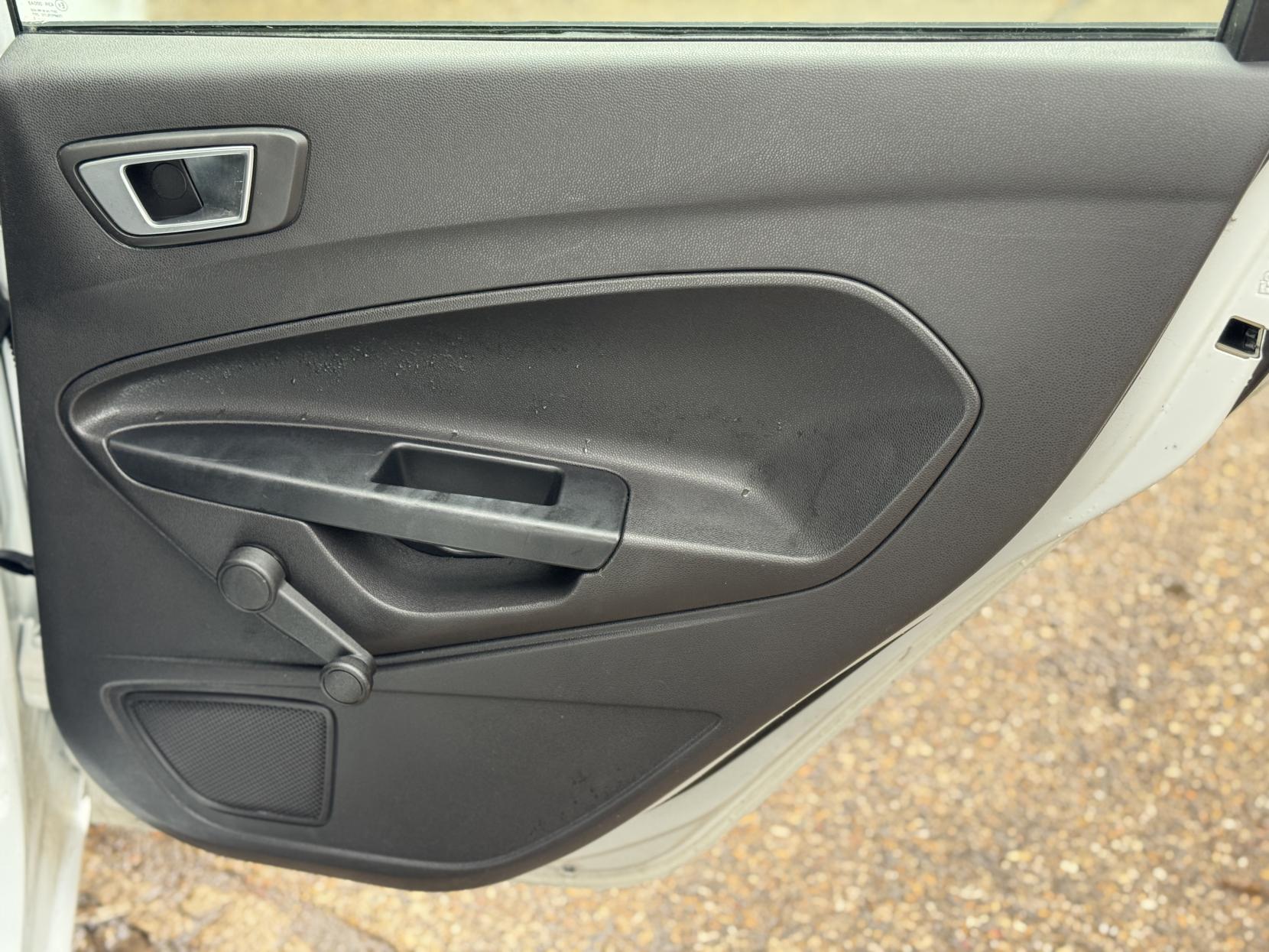 Ford Fiesta 1.0T EcoBoost Zetec Hatchback 5dr Petrol Manual Euro 6 (s/s) (100 ps)