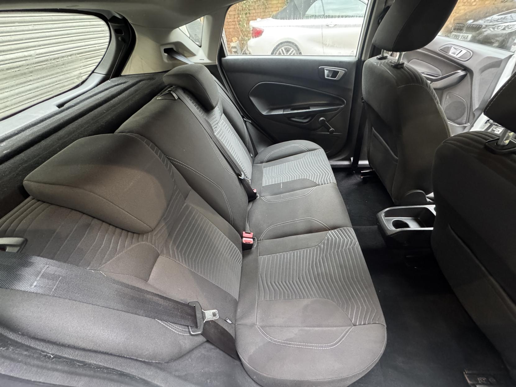 Ford Fiesta 1.0T EcoBoost Zetec Hatchback 5dr Petrol Manual Euro 6 (s/s) (100 ps)