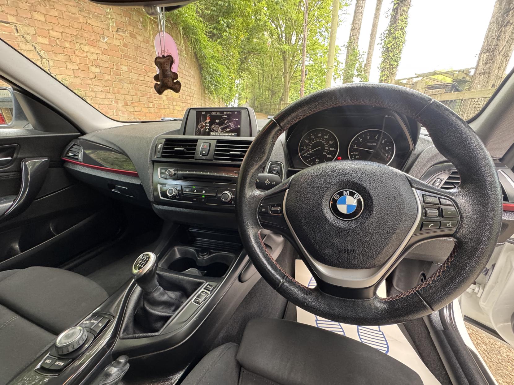BMW 1 Series 1.6 114i Sport Hatchback 3dr Petrol Manual Euro 6 (s/s) (102 ps)