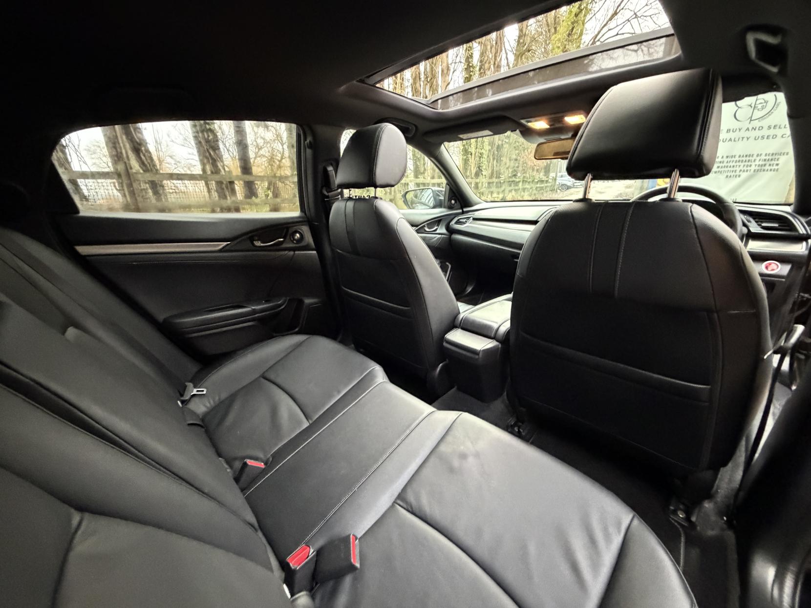 Honda Civic 1.0 VTEC Turbo EX Hatchback 5dr Petrol CVT Euro 6 (s/s) (129 ps)