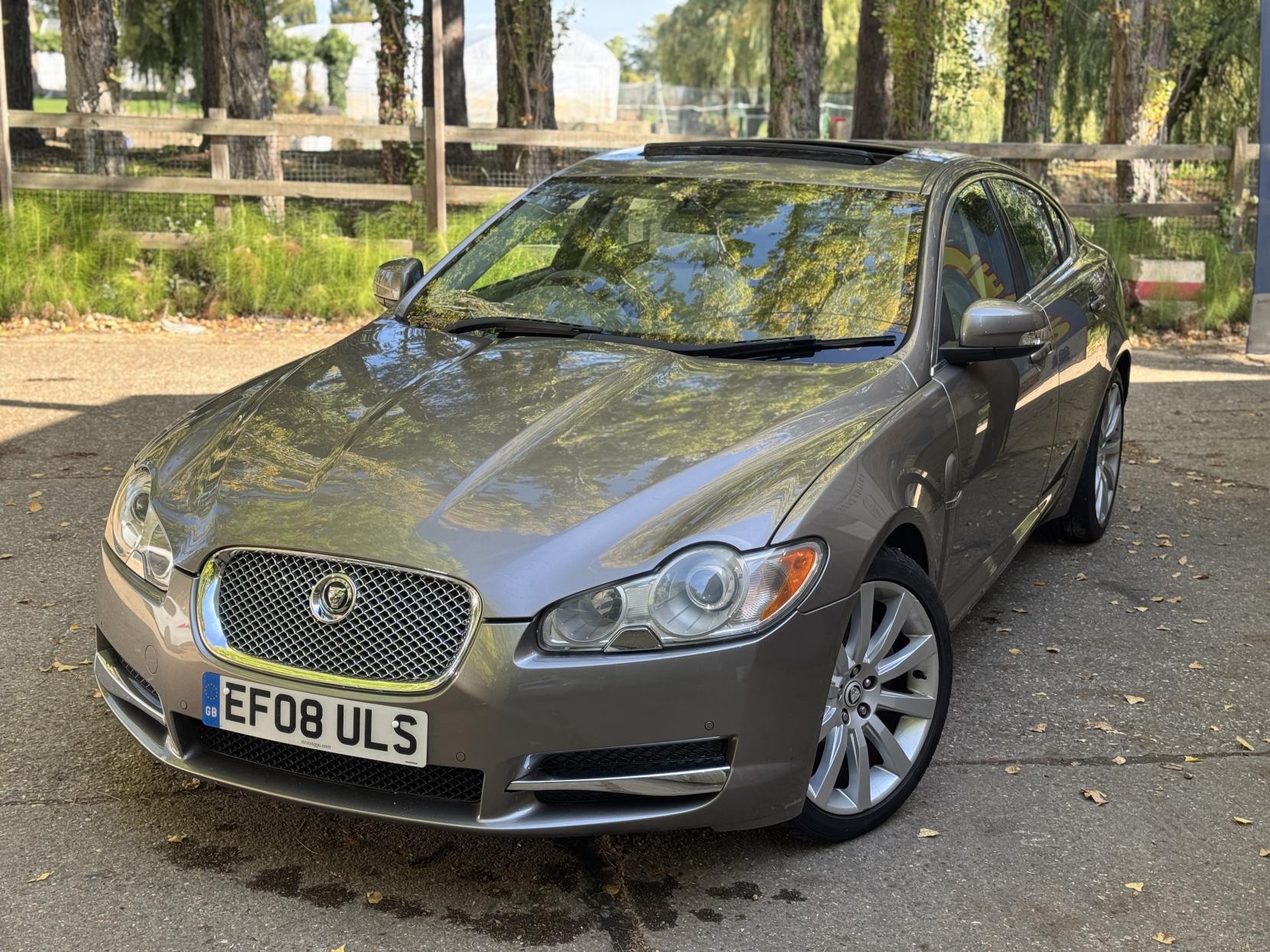 Jaguar XF 2.7d V6 Premium Luxury Saloon 4dr Diesel Auto Euro 4 (207 ps)