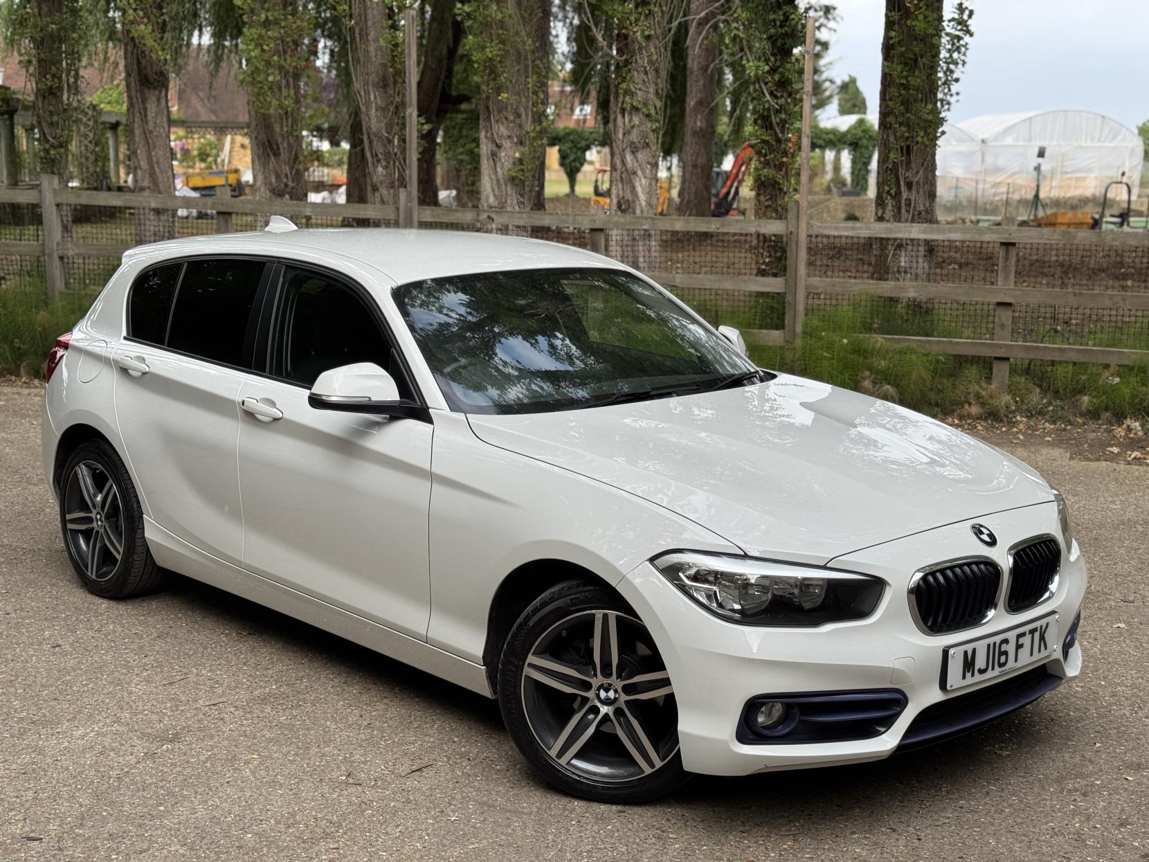 BMW 1 Series 1.5 118i Sport Hatchback 5dr Petrol Manual Euro 6 (s/s) (136 ps)
