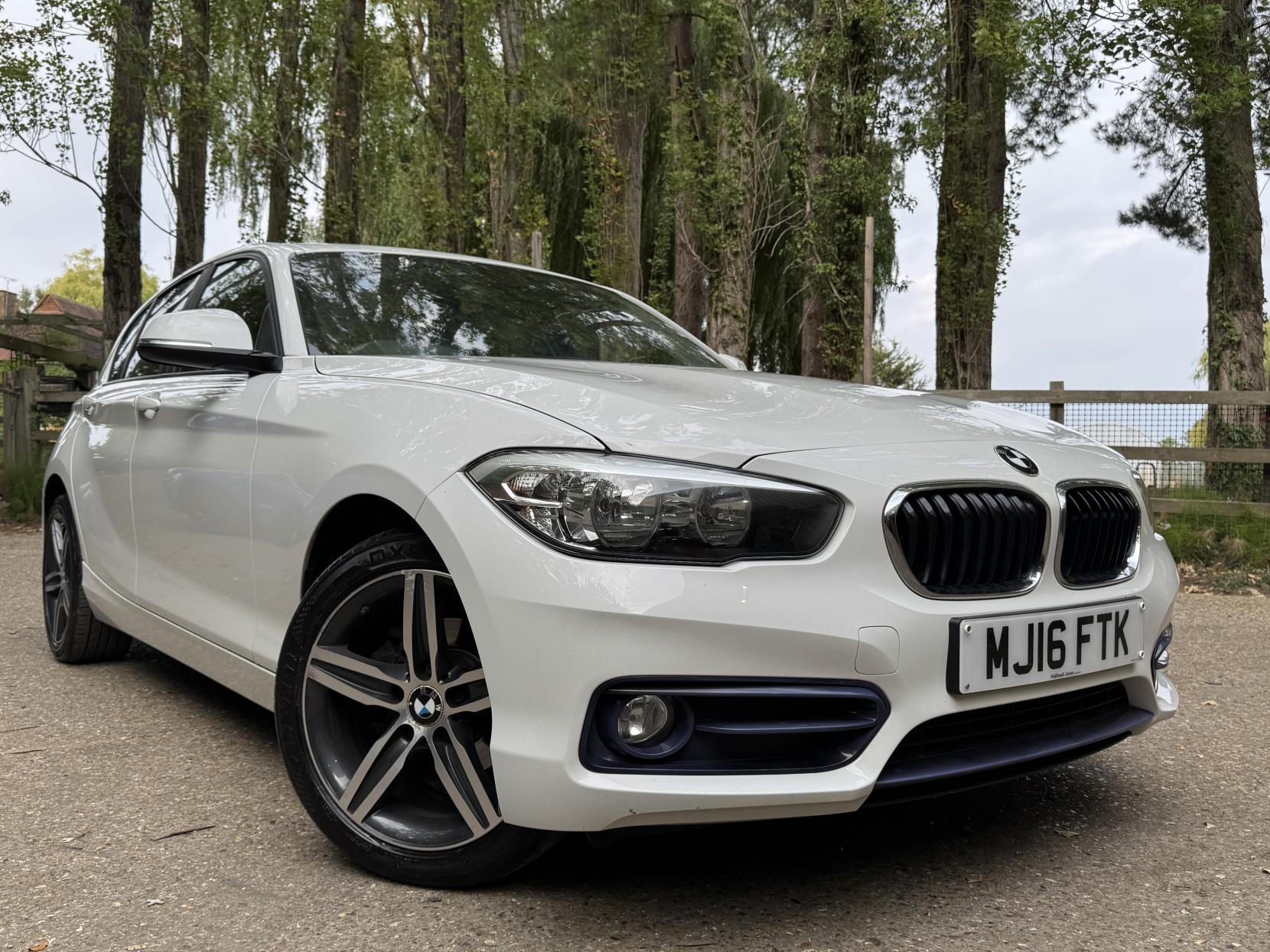 BMW 1 Series 1.5 118i Sport Hatchback 5dr Petrol Manual Euro 6 (s/s) (136 ps)