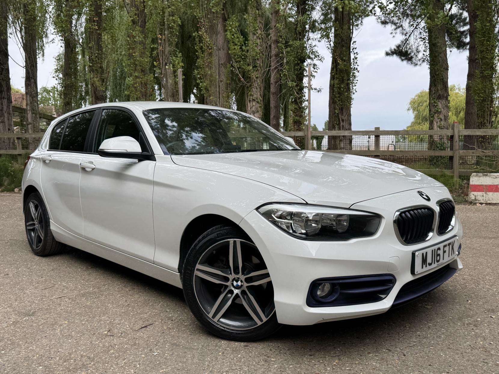 BMW 1 Series 1.5 118i Sport Hatchback 5dr Petrol Manual Euro 6 (s/s) (136 ps)