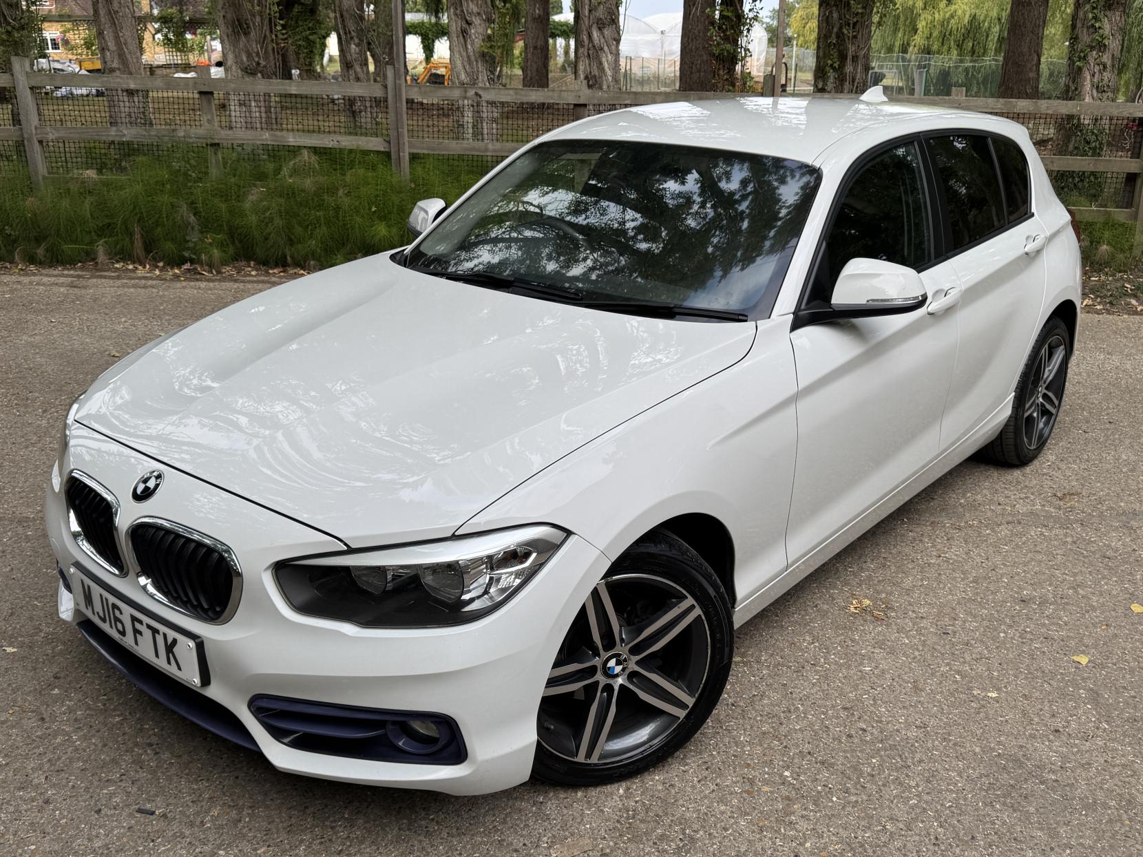 BMW 1 Series 1.5 118i Sport Hatchback 5dr Petrol Manual Euro 6 (s/s) (136 ps)