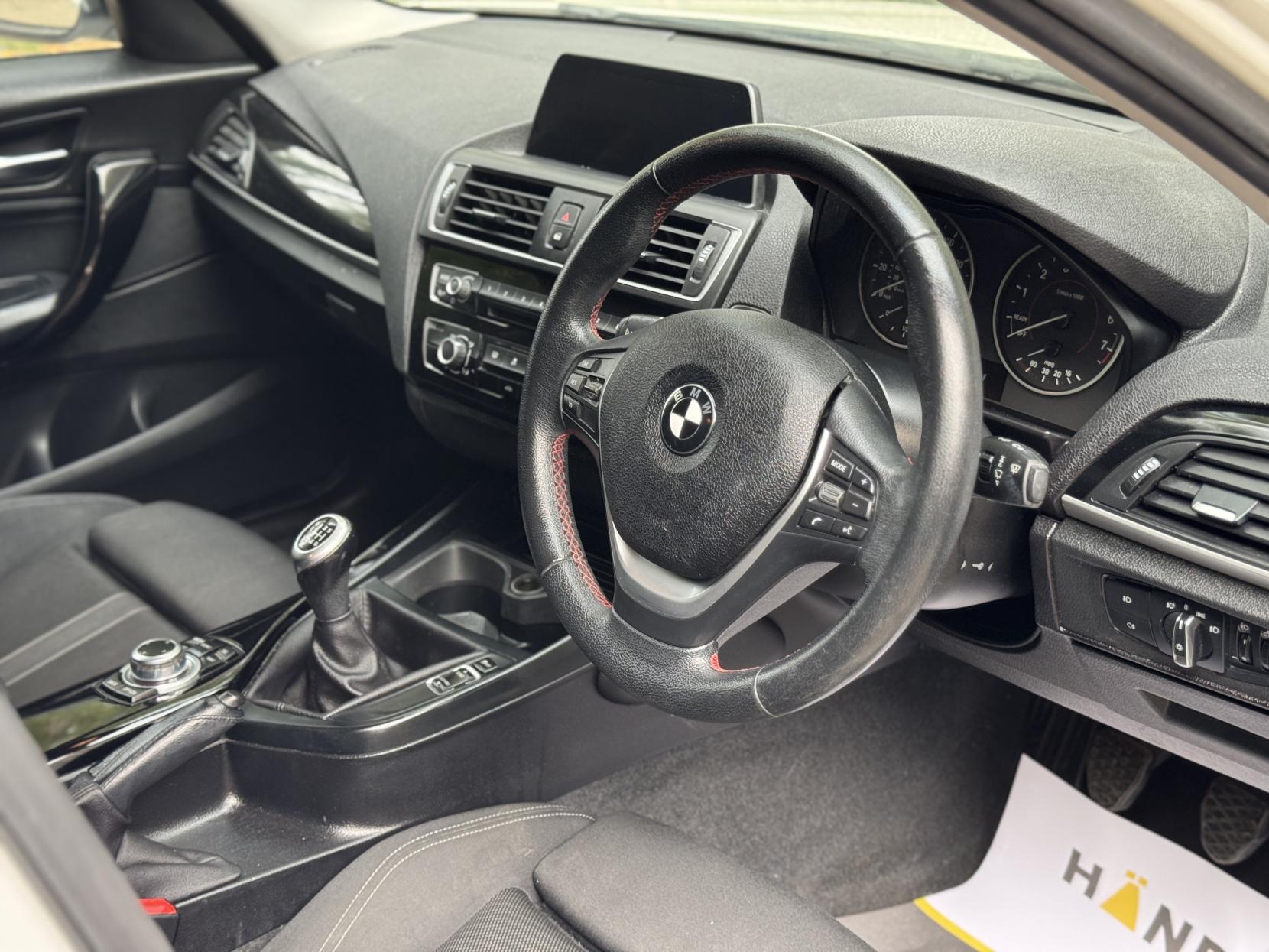 BMW 1 Series 1.5 118i Sport Hatchback 5dr Petrol Manual Euro 6 (s/s) (136 ps)