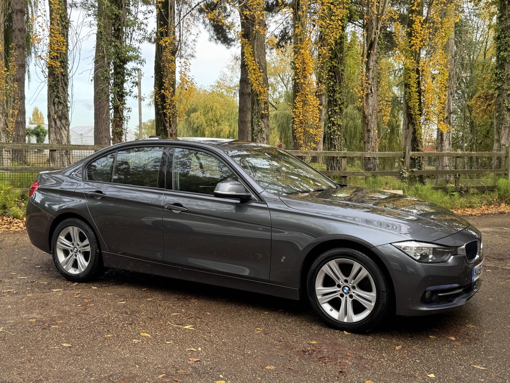BMW 3 Series 2.0 330e 7.6kWh Sport Saloon 4dr Petrol Plug-in Hybrid Auto Euro 6 (s/s) (252 ps)