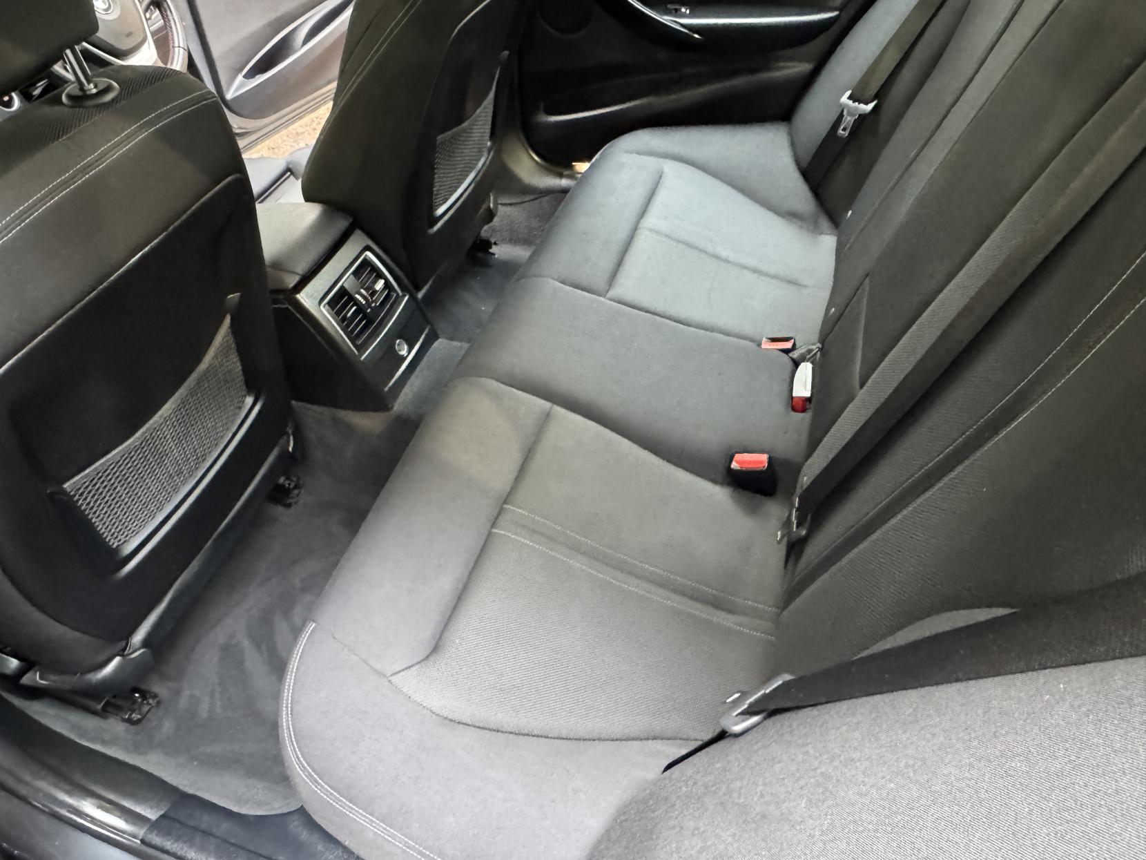 BMW 3 Series 2.0 330e 7.6kWh Sport Saloon 4dr Petrol Plug-in Hybrid Auto Euro 6 (s/s) (252 ps)