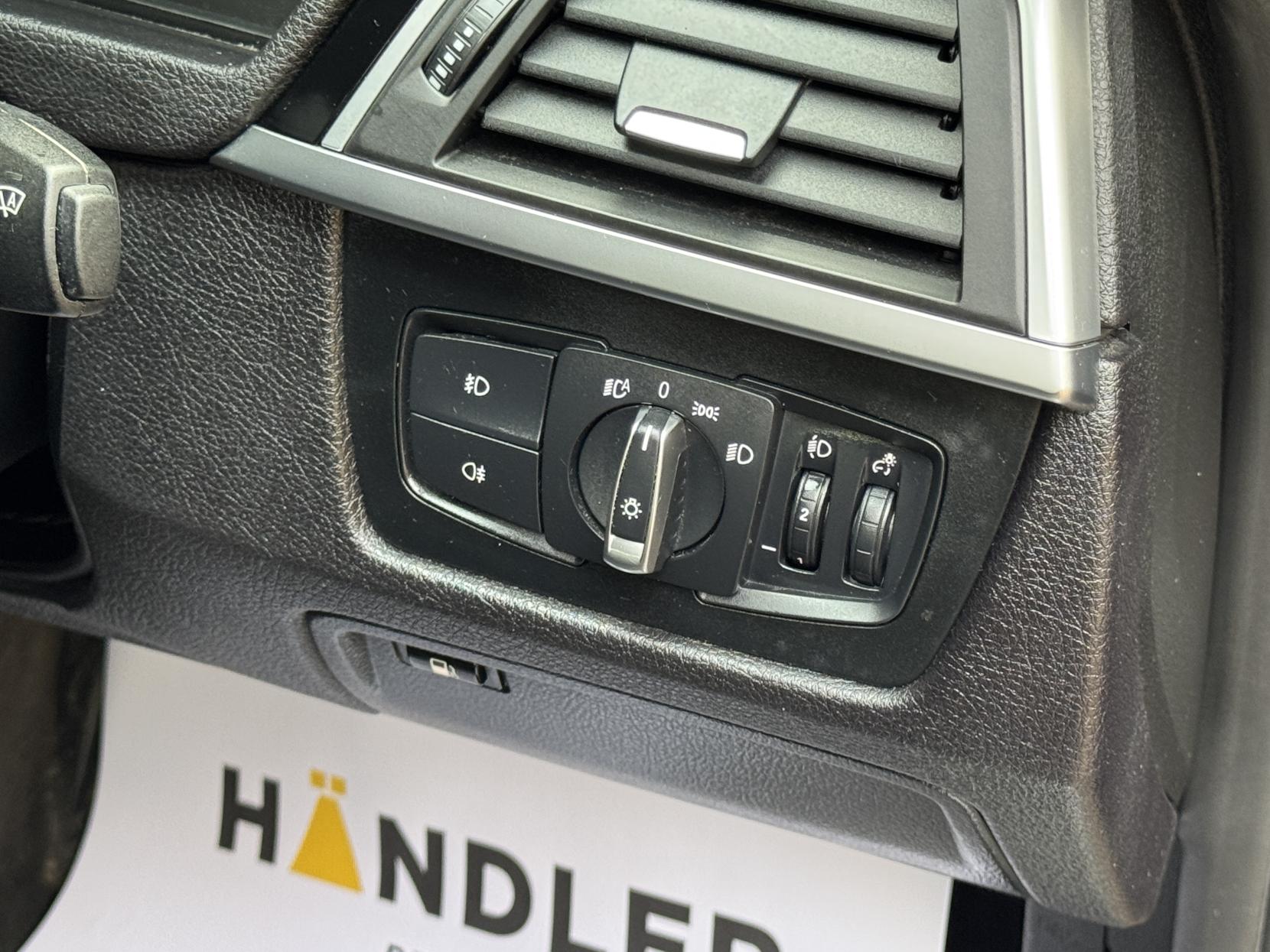 BMW 3 Series 2.0 330e 7.6kWh Sport Saloon 4dr Petrol Plug-in Hybrid Auto Euro 6 (s/s) (252 ps)