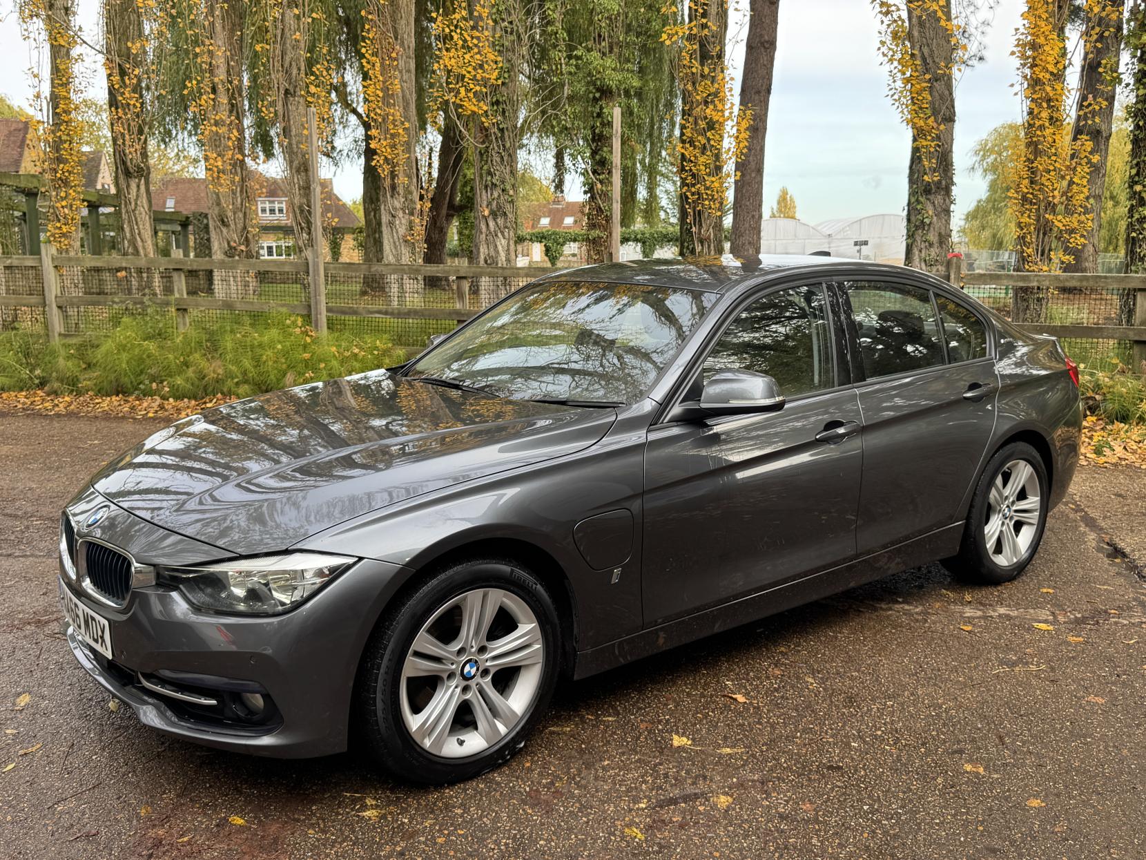 BMW 3 Series 2.0 330e 7.6kWh Sport Saloon 4dr Petrol Plug-in Hybrid Auto Euro 6 (s/s) (252 ps)