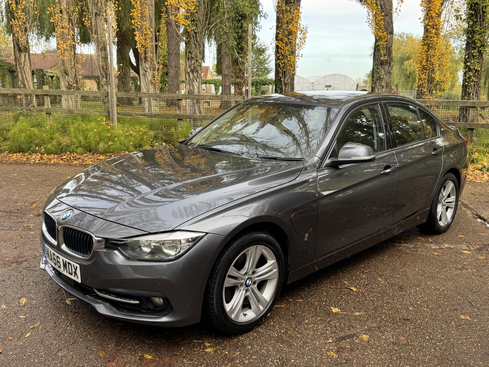 BMW 3 Series 2.0 330e 7.6kWh Sport Saloon 4dr Petrol Plug-in Hybrid Auto Euro 6 (s/s) (252 ps)
