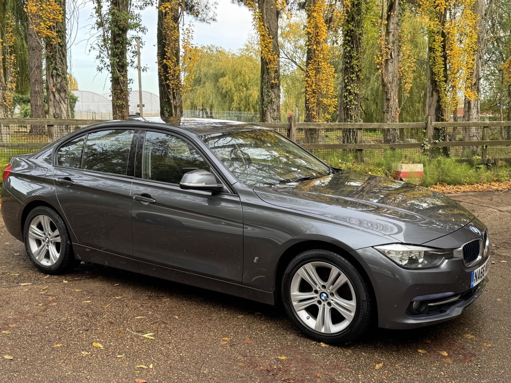 BMW 3 Series 2.0 330e 7.6kWh Sport Saloon 4dr Petrol Plug-in Hybrid Auto Euro 6 (s/s) (252 ps)