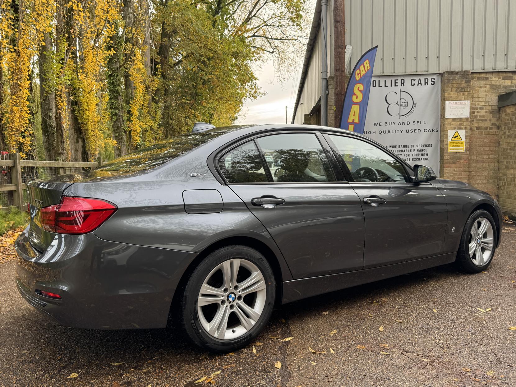 BMW 3 Series 2.0 330e 7.6kWh Sport Saloon 4dr Petrol Plug-in Hybrid Auto Euro 6 (s/s) (252 ps)