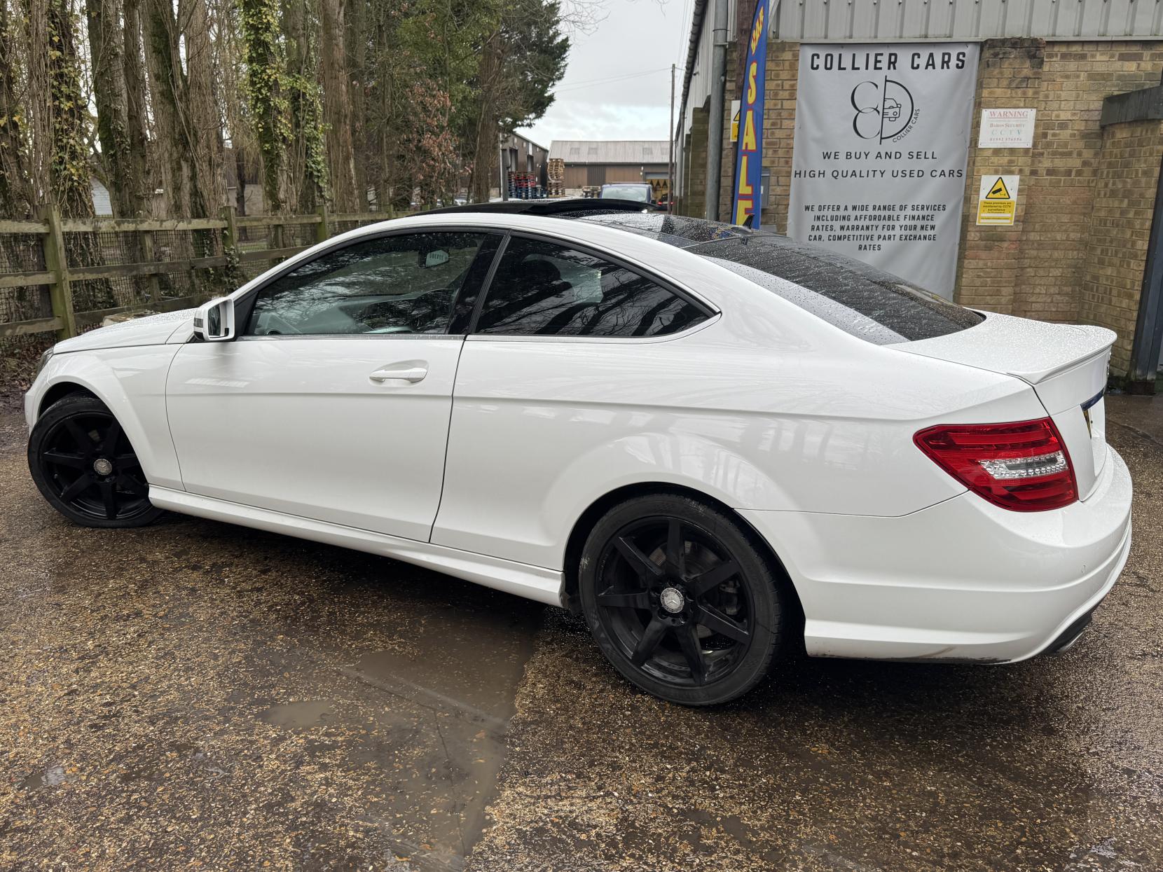 Mercedes-Benz C Class 2.1 C220 CDI AMG Sport Edition Coupe 2dr Diesel G-Tronic+ Euro 5 (s/s) (170 ps)