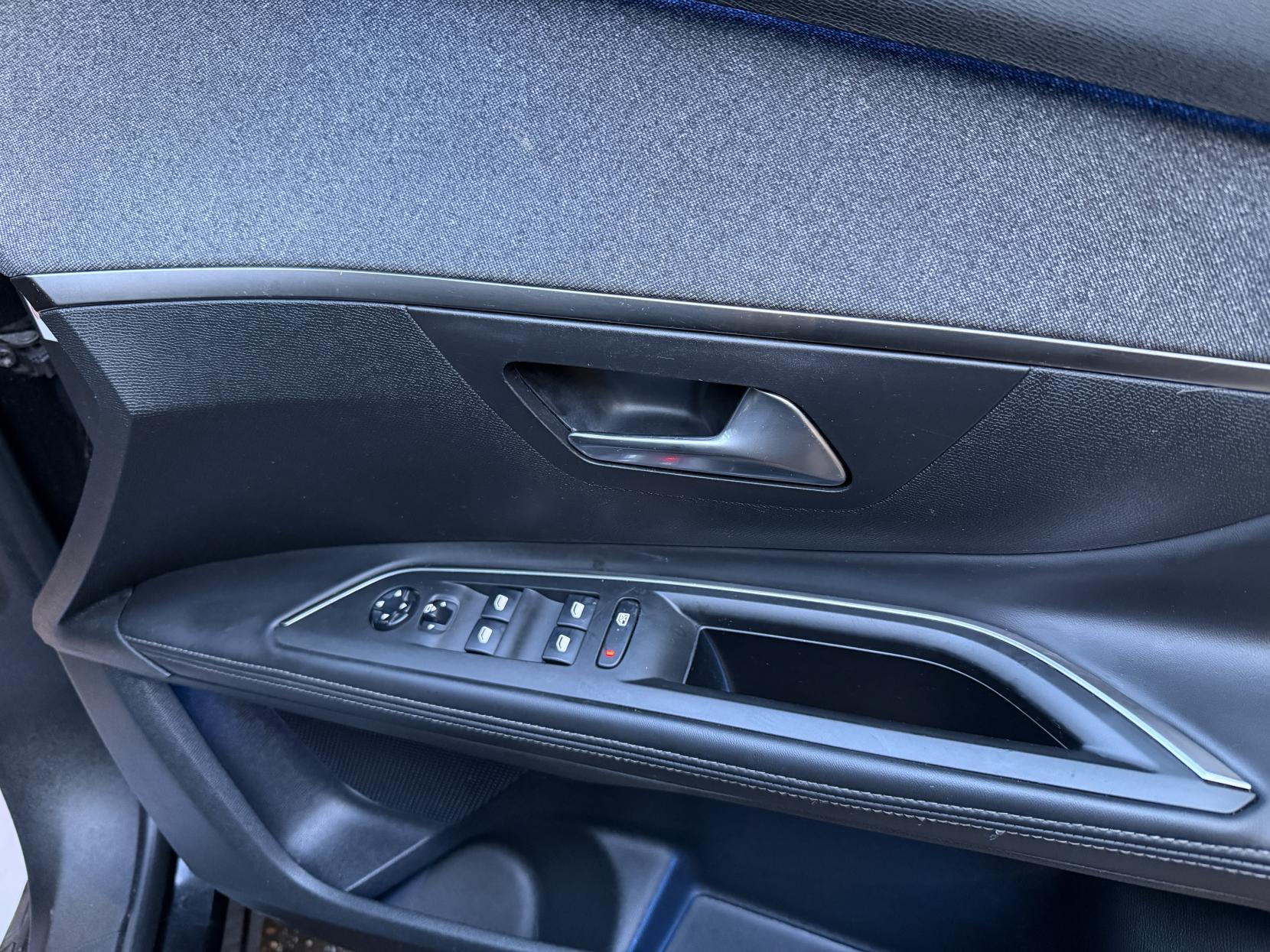 Peugeot 5008 1.5 BlueHDi Allure SUV 5dr Diesel Manual Euro 6 (s/s) (130 ps)