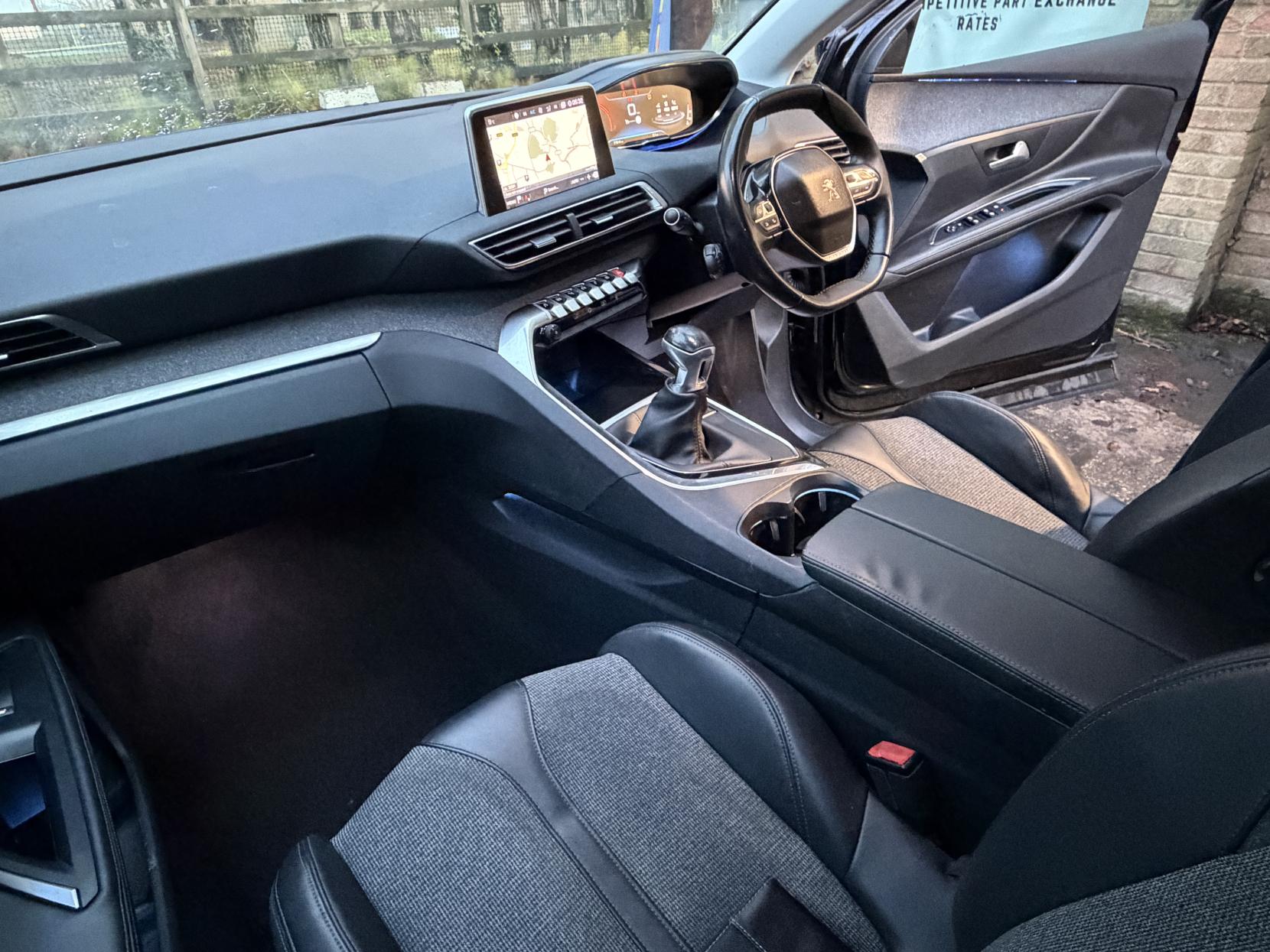 Peugeot 5008 1.5 BlueHDi Allure SUV 5dr Diesel Manual Euro 6 (s/s) (130 ps)