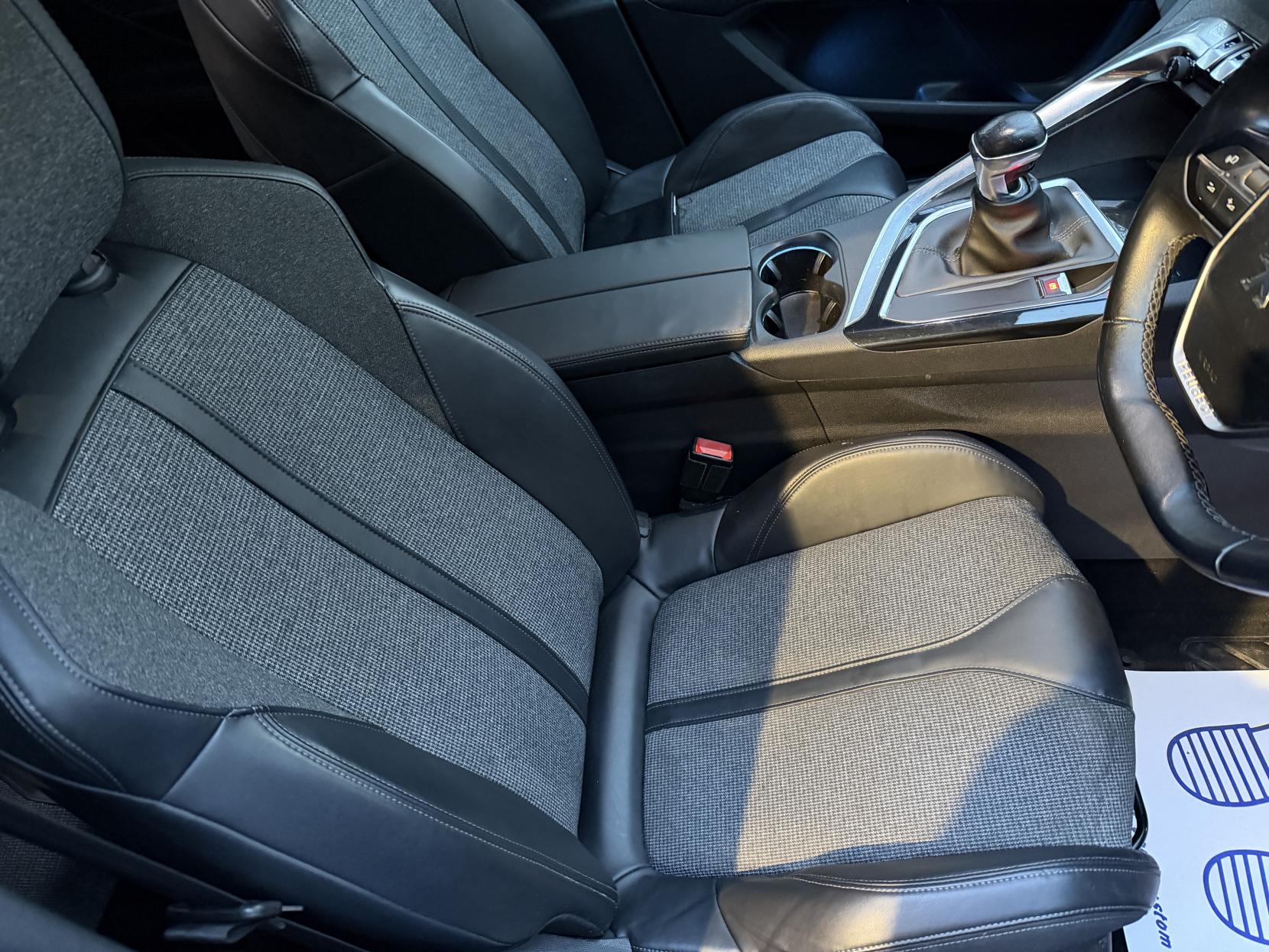 Peugeot 5008 1.5 BlueHDi Allure SUV 5dr Diesel Manual Euro 6 (s/s) (130 ps)