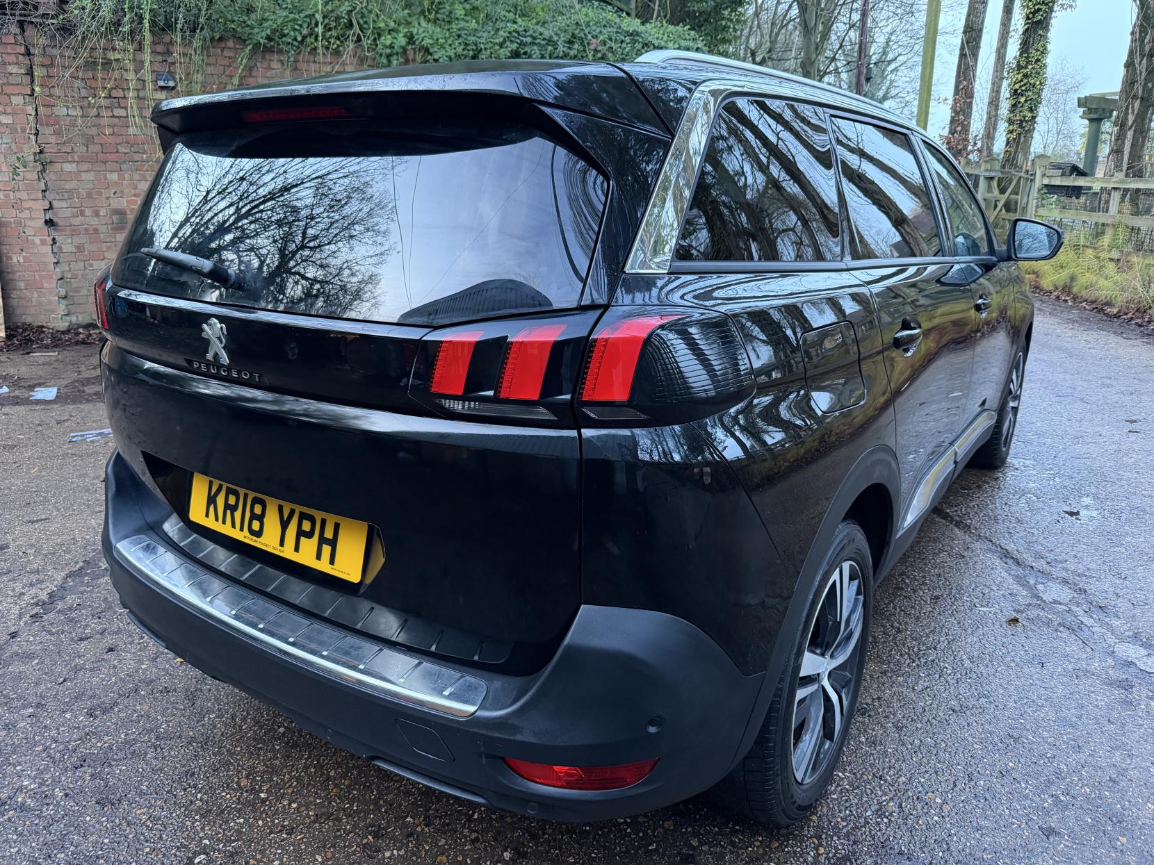 Peugeot 5008 1.5 BlueHDi Allure SUV 5dr Diesel Manual Euro 6 (s/s) (130 ps)