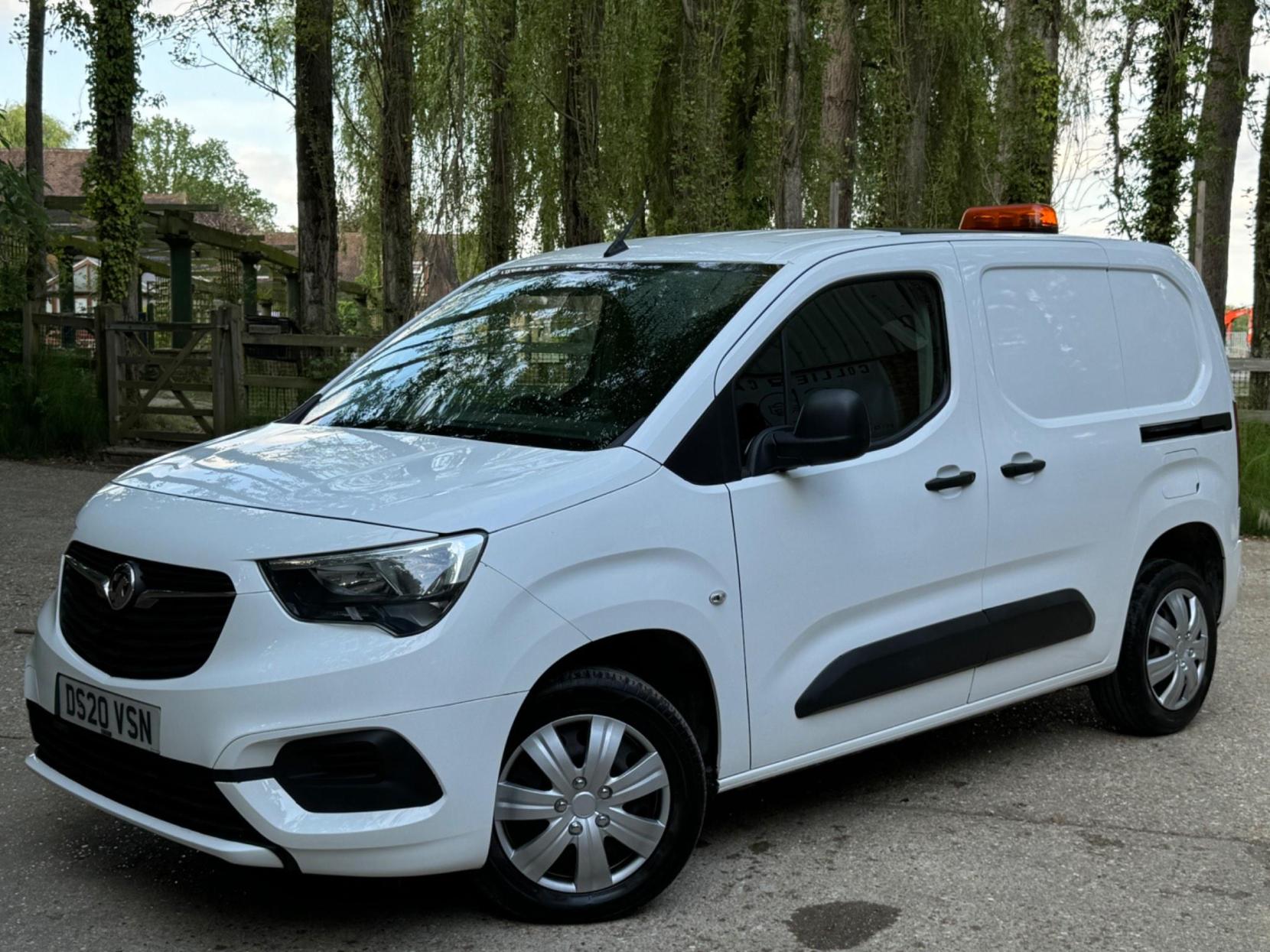 Vauxhall Combo 1.6 Turbo D 2300 Sportive L1 H1 Euro 6 (s/s) 4dr