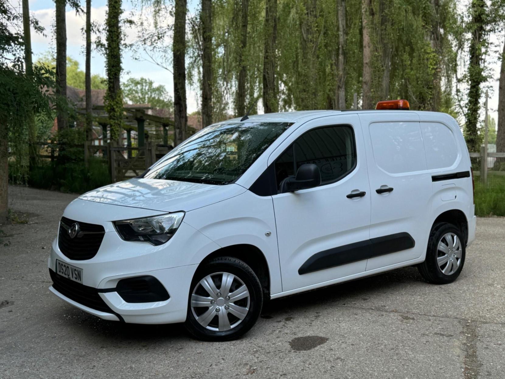 Vauxhall Combo 1.6 Turbo D 2300 Sportive L1 H1 Euro 6 (s/s) 4dr