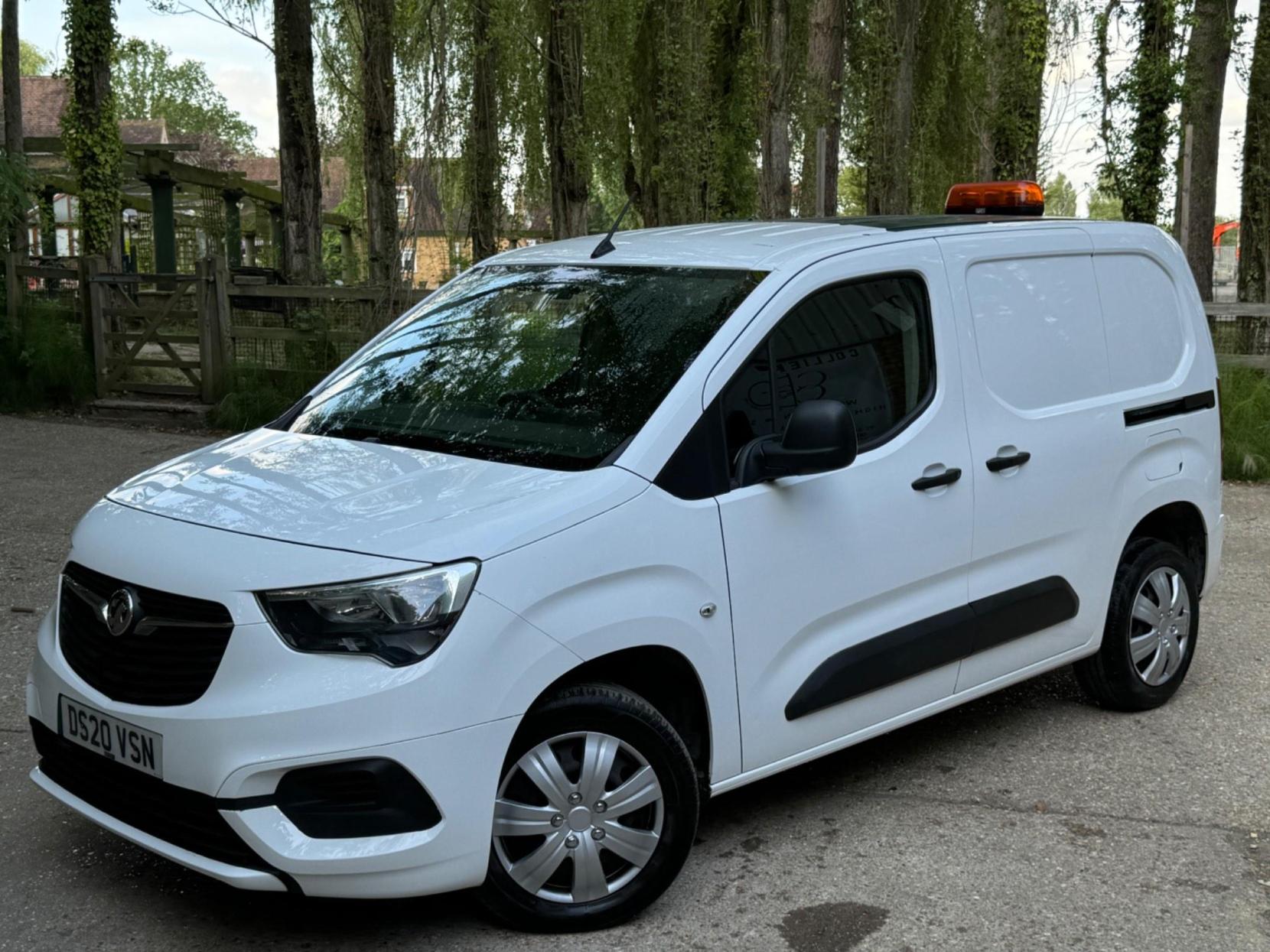 Vauxhall Combo 1.6 Turbo D 2300 Sportive L1 H1 Euro 6 (s/s) 4dr