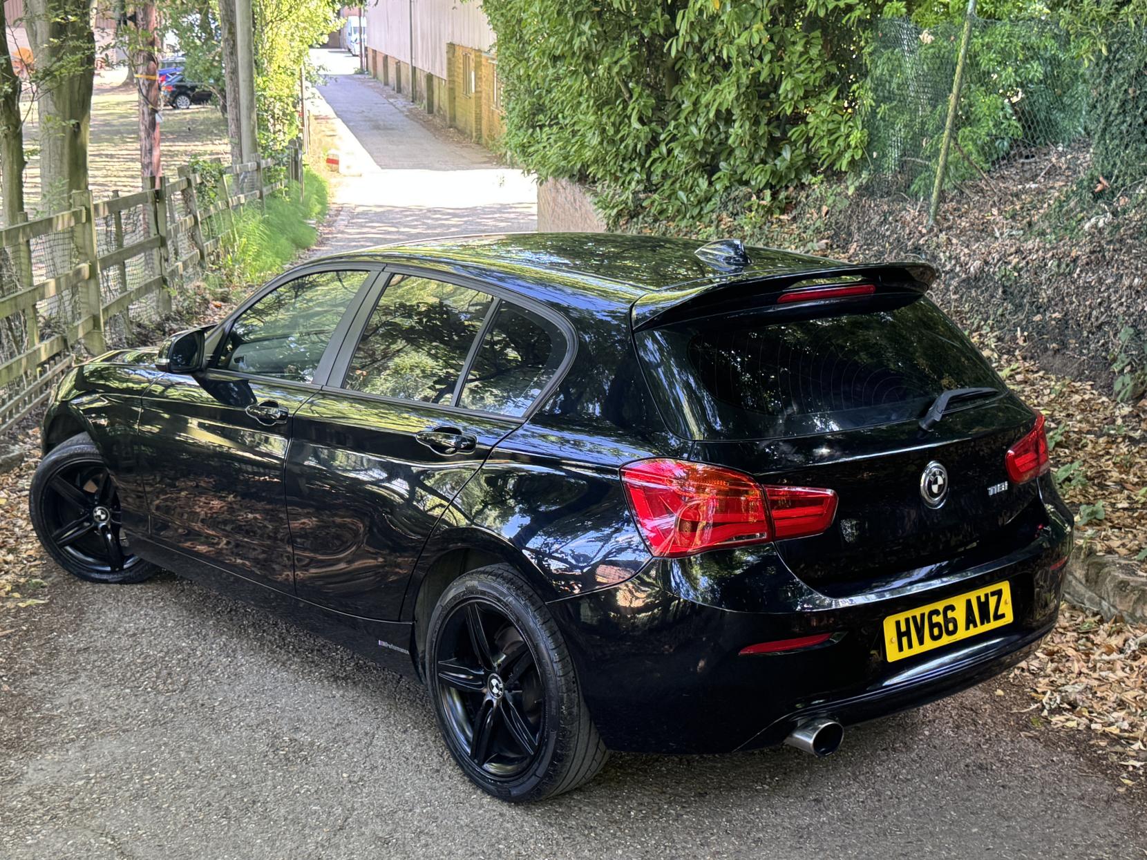 BMW 1 Series 1.5 118i Sport Hatchback 5dr Petrol Manual Euro 6 (s/s) (136 ps)