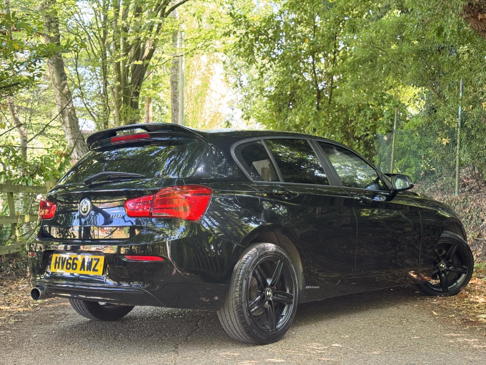 BMW 1 Series 1.5 118i Sport Hatchback 5dr Petrol Manual Euro 6 (s/s) (136 ps)