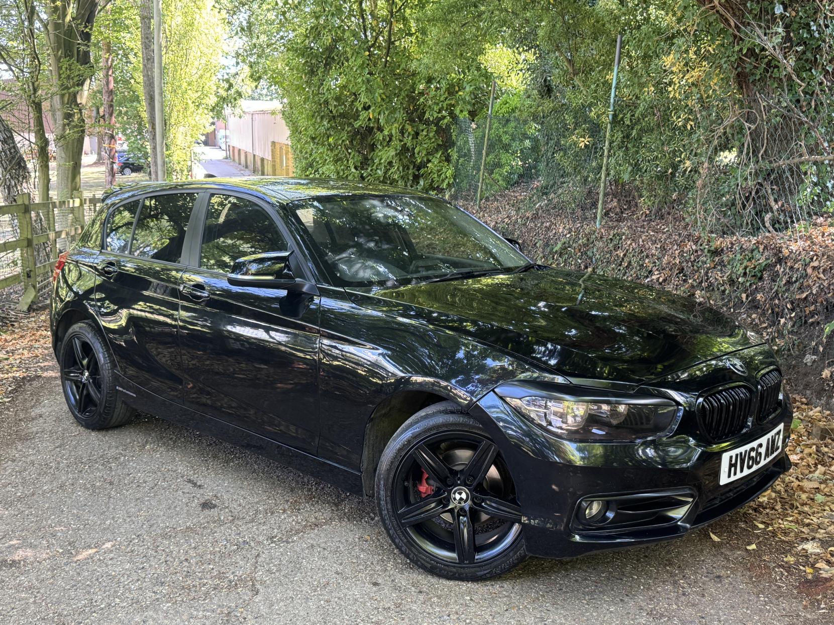 BMW 1 Series 1.5 118i Sport Hatchback 5dr Petrol Manual Euro 6 (s/s) (136 ps)