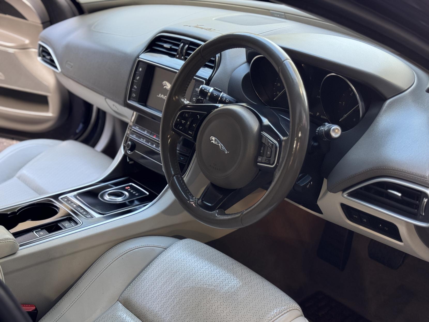 Jaguar XE 2.0d Portfolio Saloon 4dr Diesel Auto Euro 6 (s/s) (180 ps)