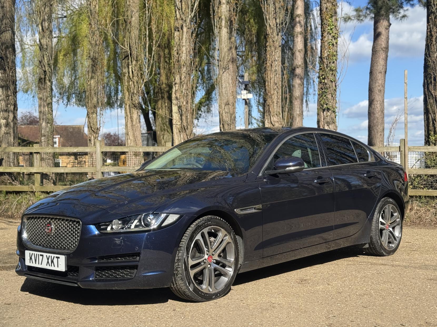 Jaguar XE 2.0d Portfolio Saloon 4dr Diesel Auto Euro 6 (s/s) (180 ps)