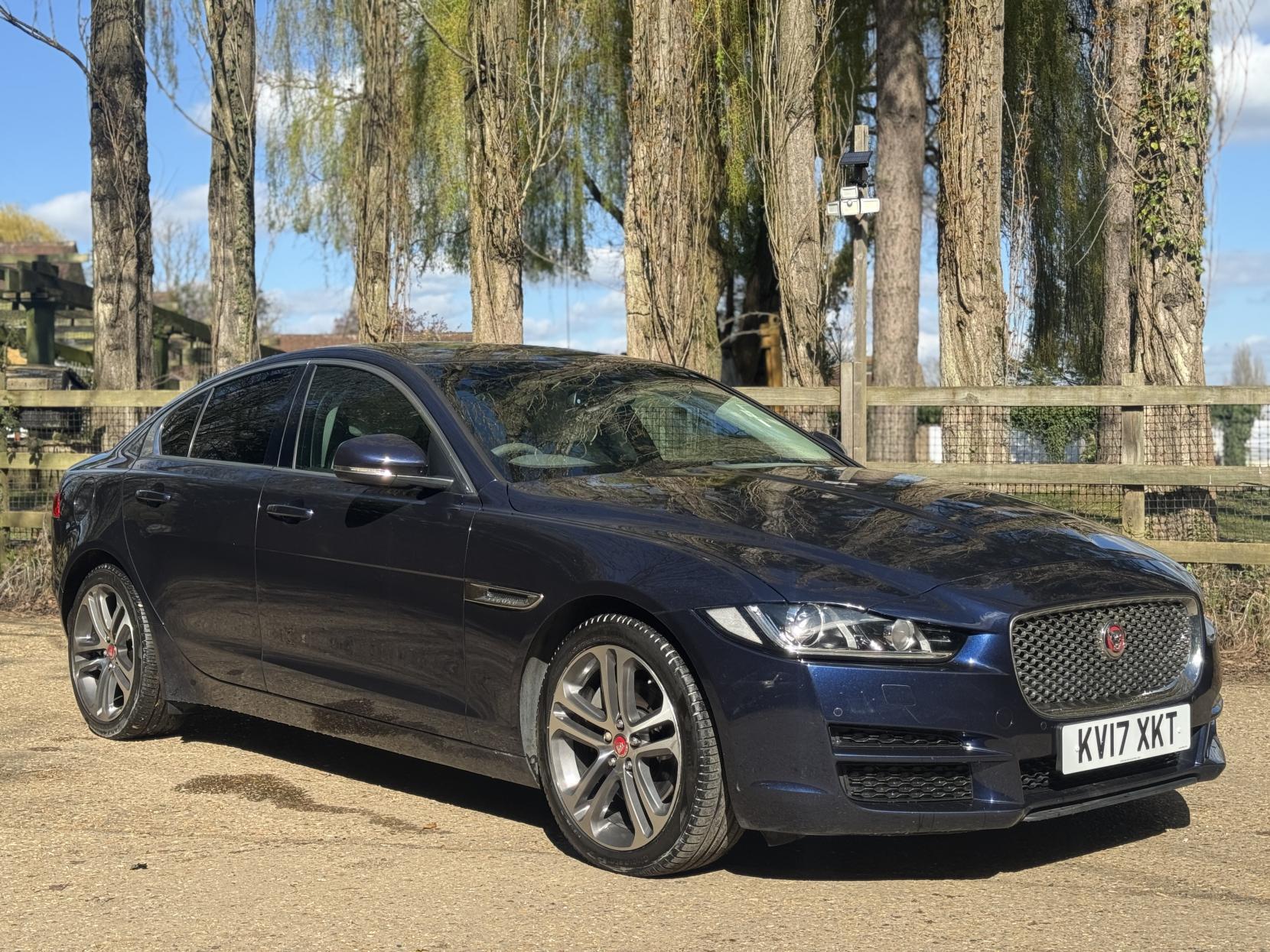 Jaguar XE 2.0d Portfolio Saloon 4dr Diesel Auto Euro 6 (s/s) (180 ps)