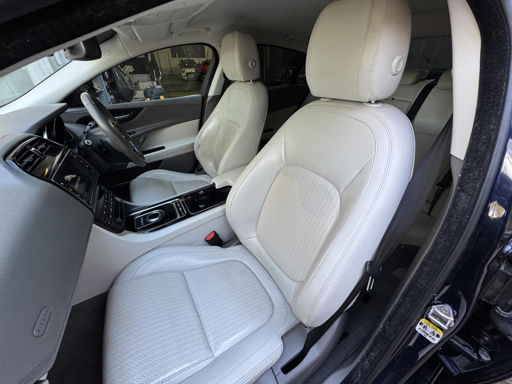 Jaguar XE 2.0d Portfolio Saloon 4dr Diesel Auto Euro 6 (s/s) (180 ps)