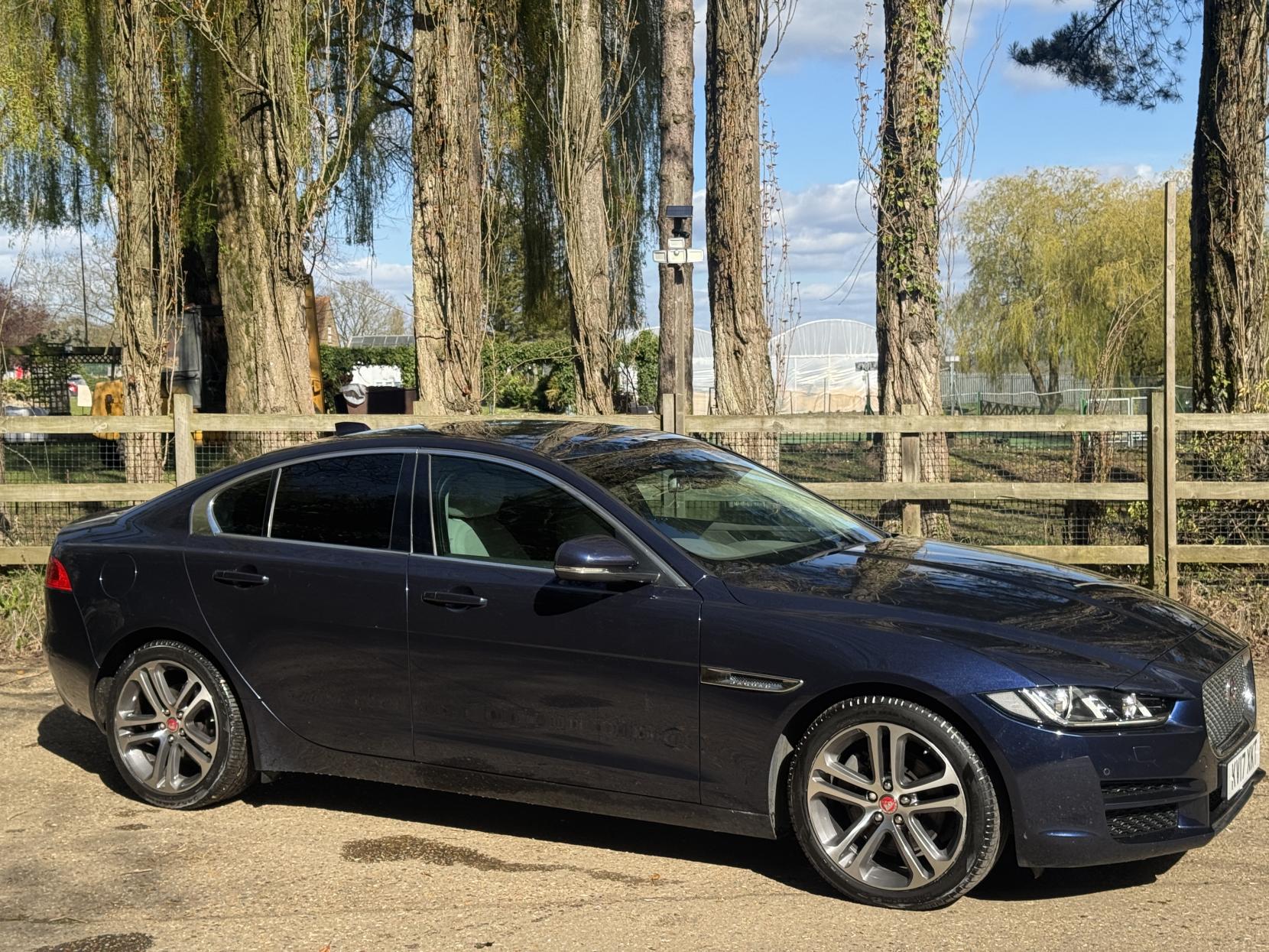 Jaguar XE 2.0d Portfolio Saloon 4dr Diesel Auto Euro 6 (s/s) (180 ps)
