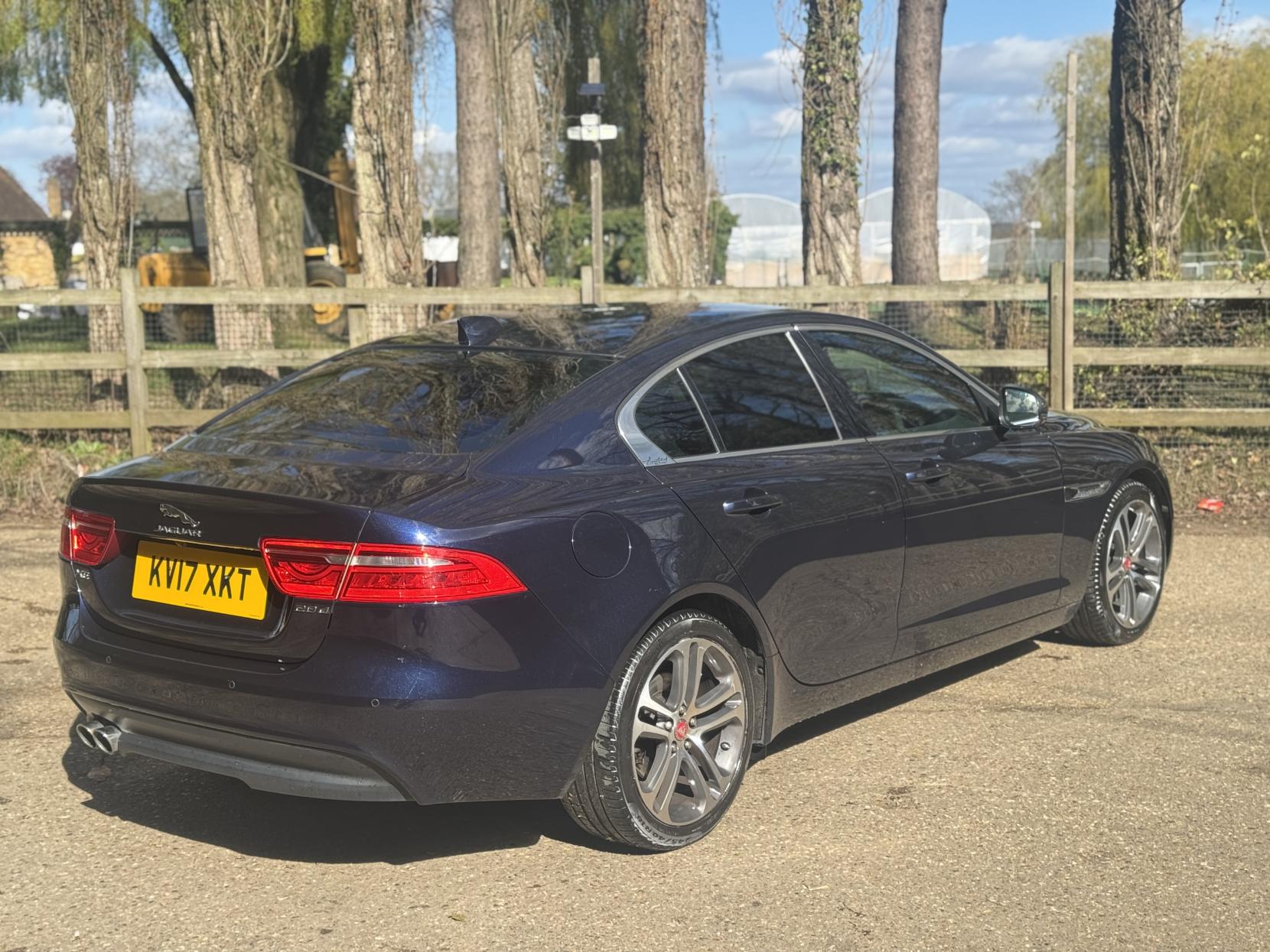 Jaguar XE 2.0d Portfolio Saloon 4dr Diesel Auto Euro 6 (s/s) (180 ps)