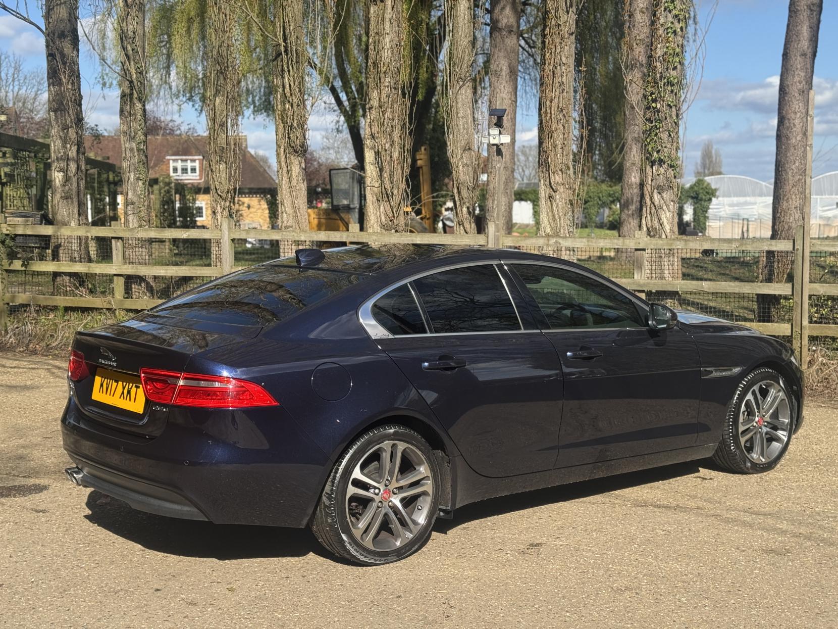 Jaguar XE 2.0d Portfolio Saloon 4dr Diesel Auto Euro 6 (s/s) (180 ps)
