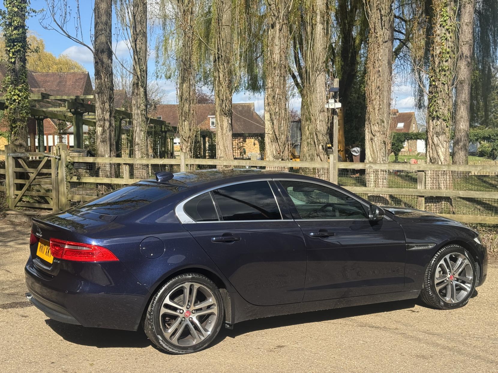 Jaguar XE 2.0d Portfolio Saloon 4dr Diesel Auto Euro 6 (s/s) (180 ps)