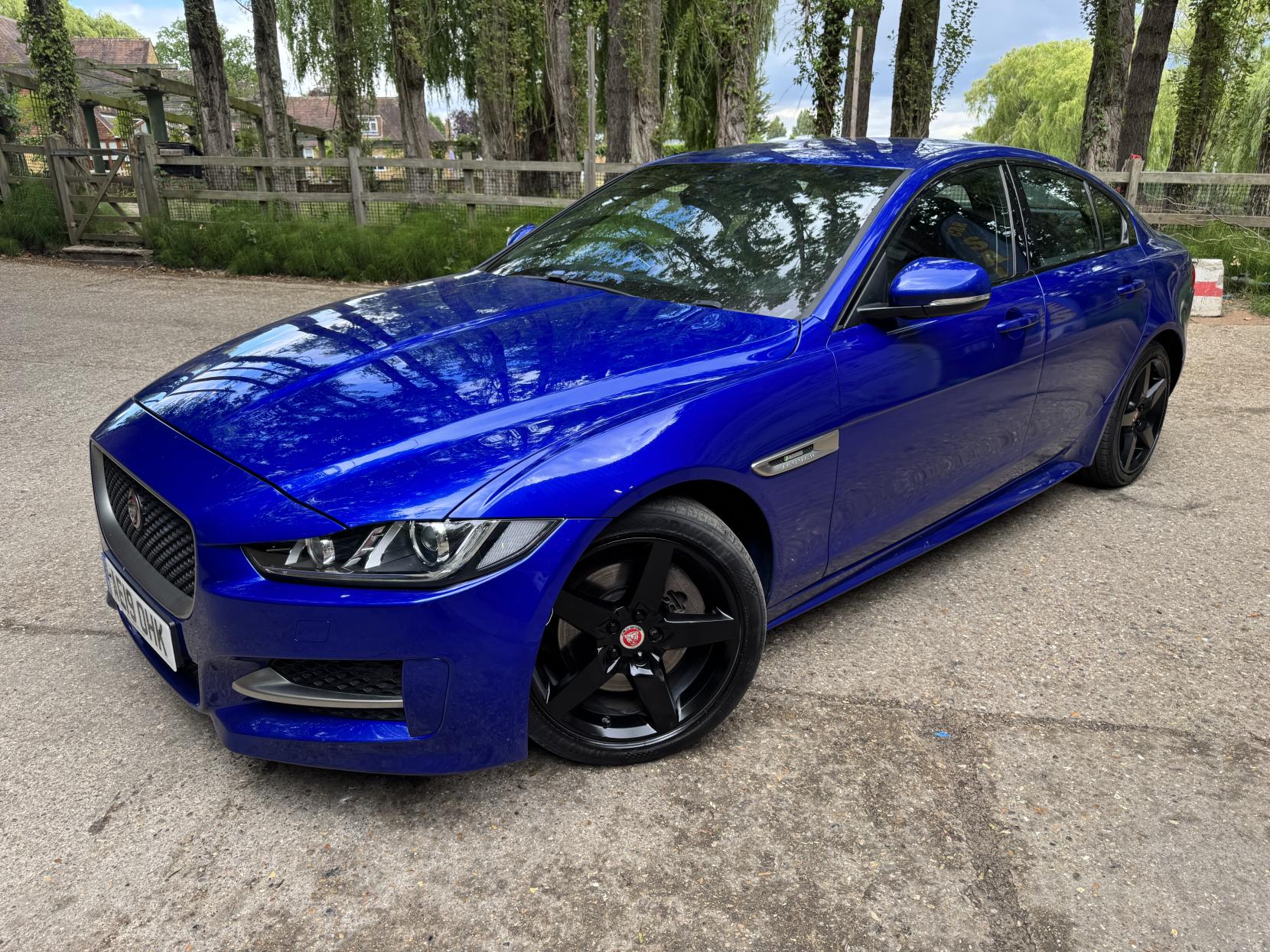 Jaguar XE 2.0i GPF R-Sport Saloon 4dr Petrol Auto Euro 6 (s/s) (250 ps)