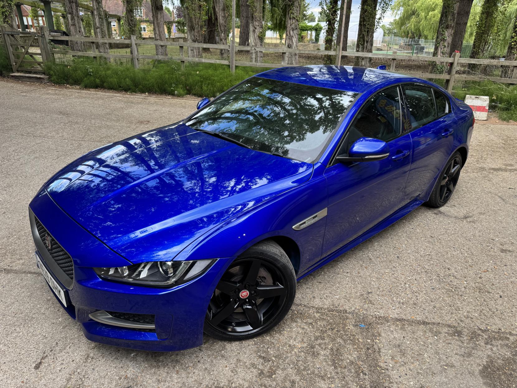 Jaguar XE 2.0i GPF R-Sport Saloon 4dr Petrol Auto Euro 6 (s/s) (250 ps)