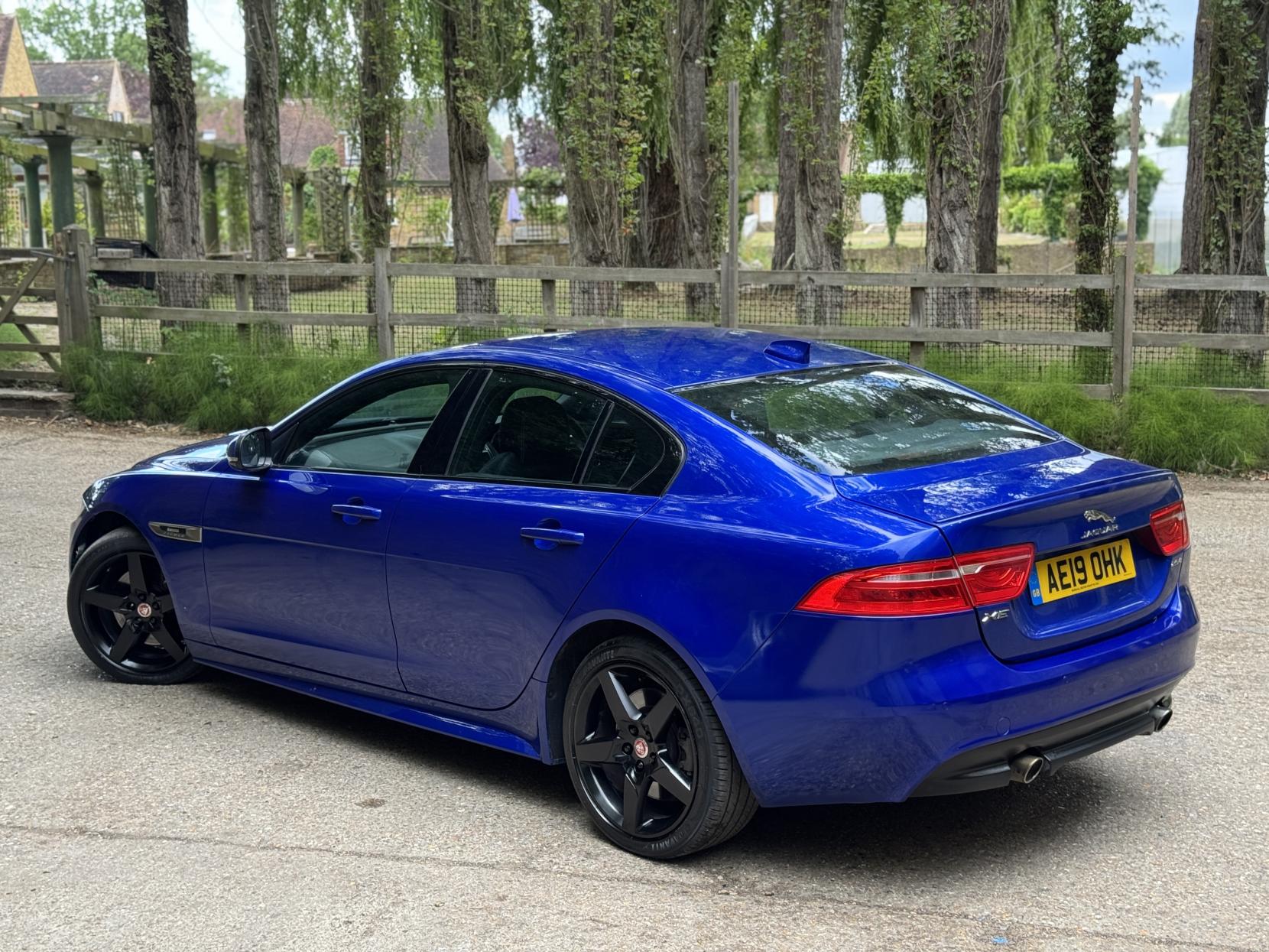 Jaguar XE 2.0i GPF R-Sport Saloon 4dr Petrol Auto Euro 6 (s/s) (250 ps)